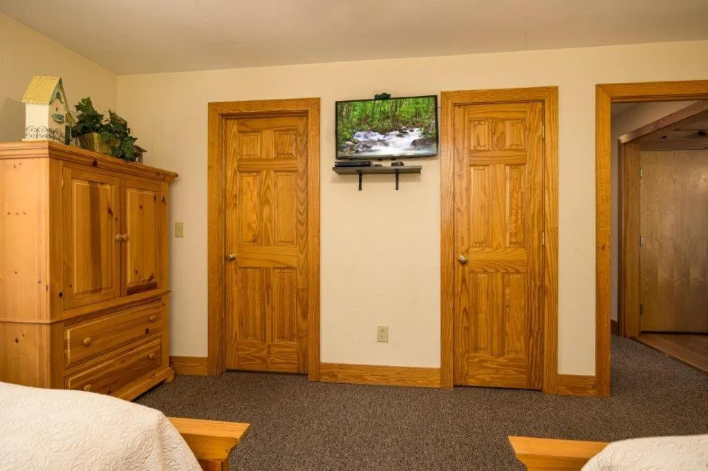 Bed in Briarstone Lodge Condo 13C