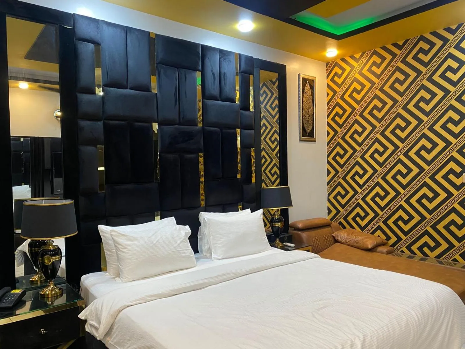 Bed in Diplomat Fort Boutique Hotel