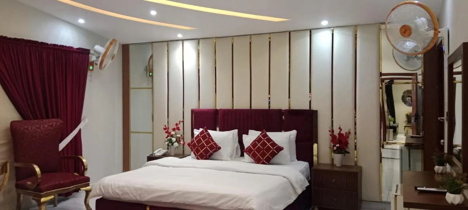 Bed in Diplomat Fort Boutique Hotel