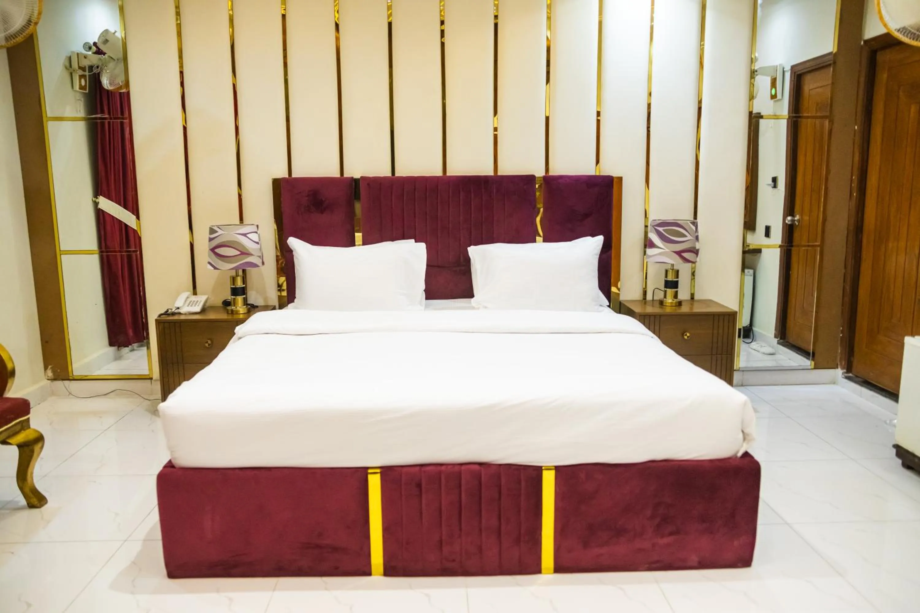 Bed in Diplomat Fort Boutique Hotel