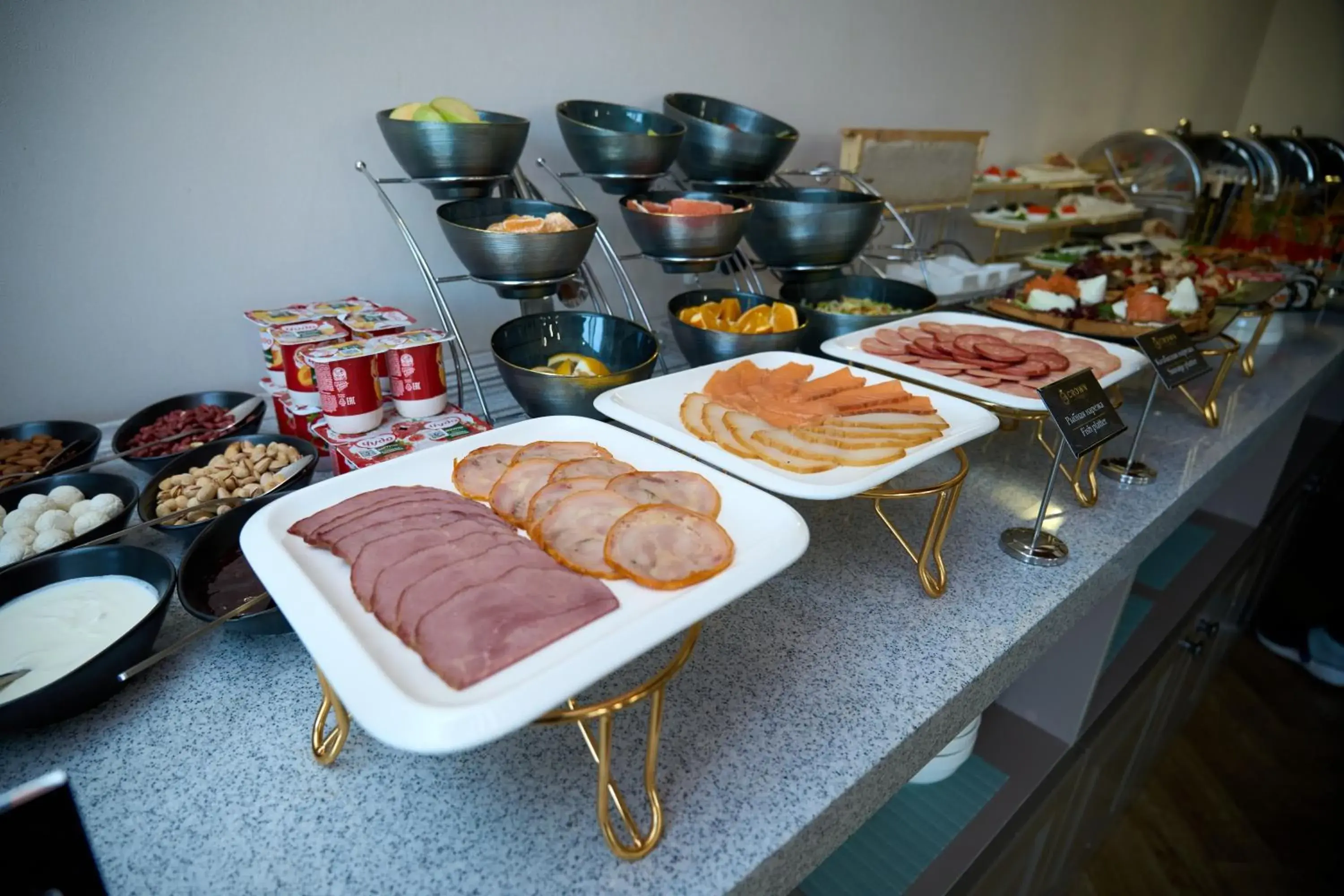 Restaurant/places to eat in Crown Hotel Restaurant/places to eat in Crown Hotel