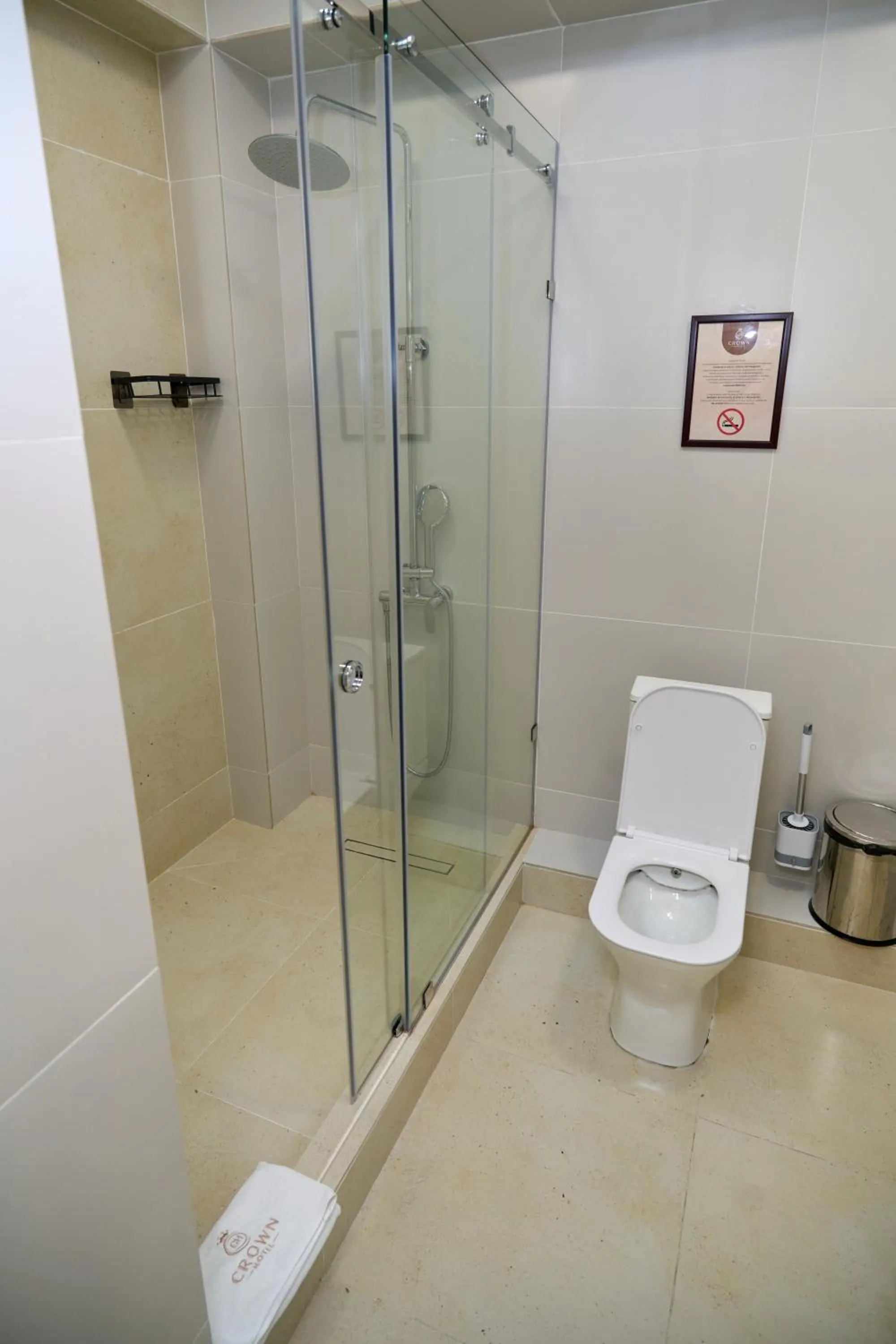 Shower in Crown Hotel