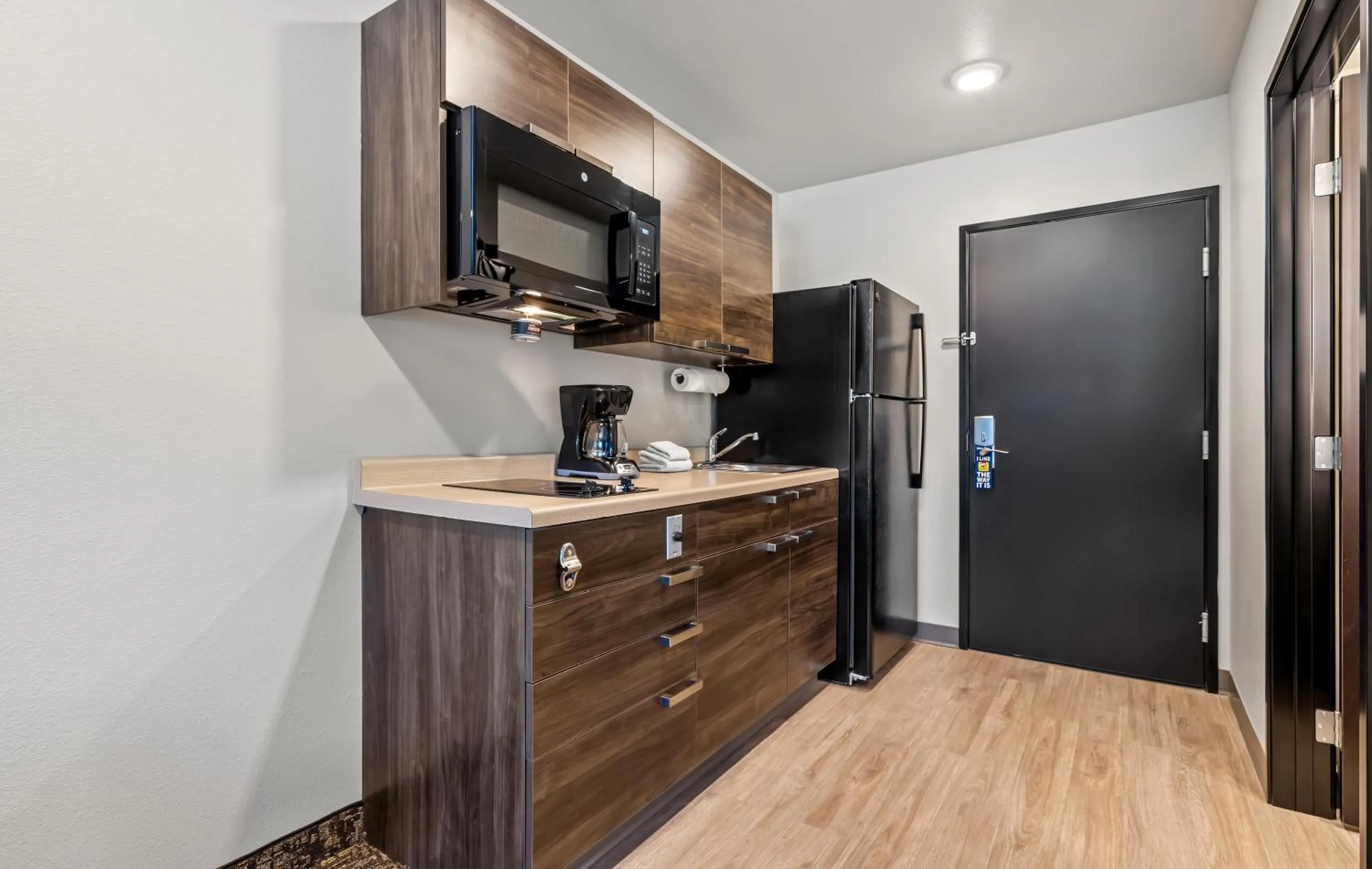 Kitchen or kitchenette in My Place Hotel-Bentonville-Rogers, AR