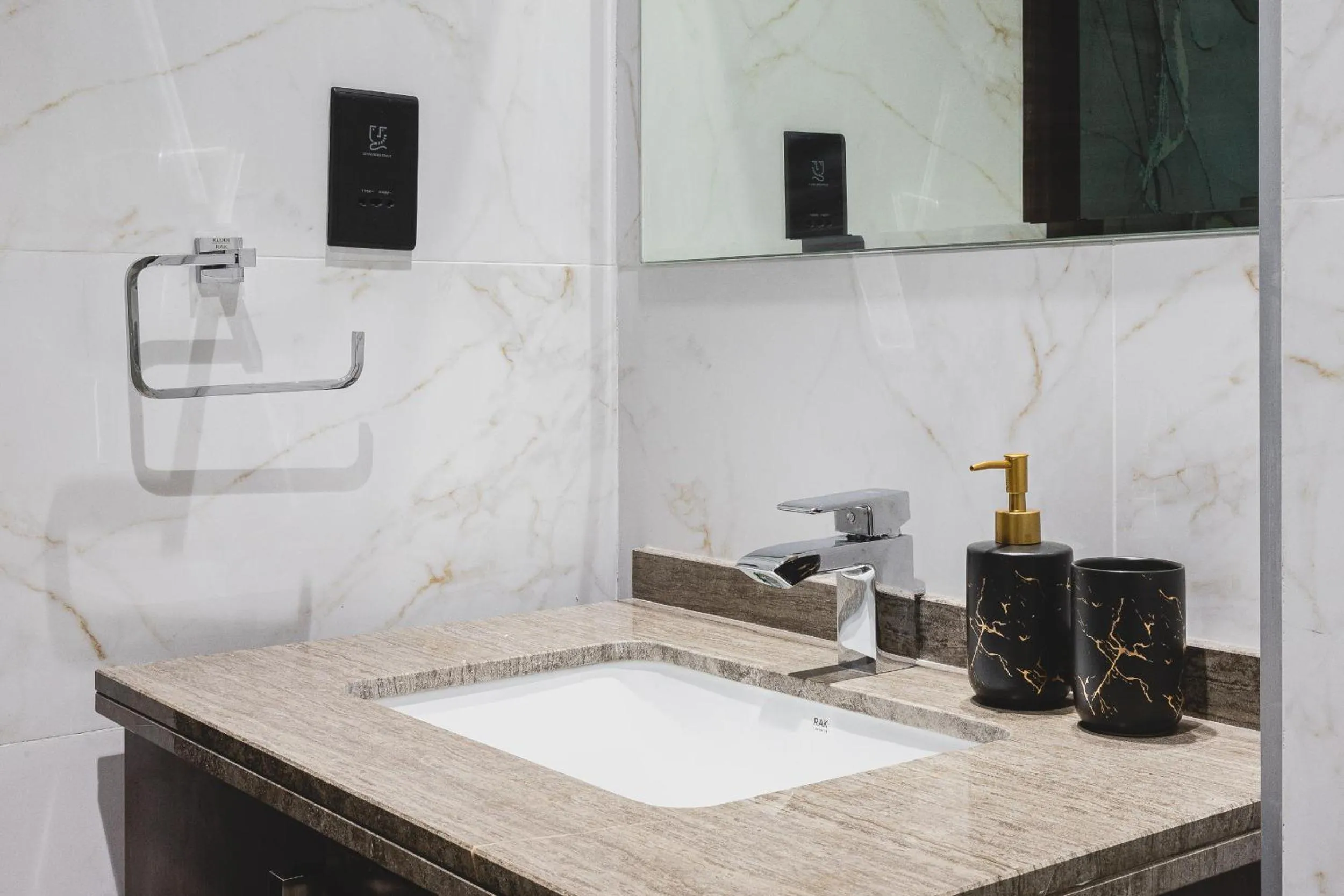 Bathroom in GLOBALSTAY J One Tower Apartments at Pearl of UAE