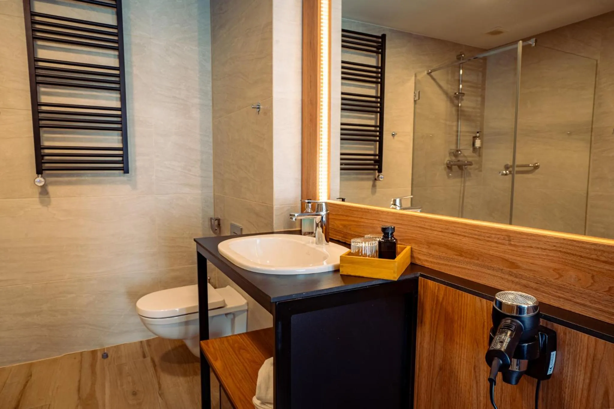 Shower in Mielenko & Spa ex Baltin Hotel