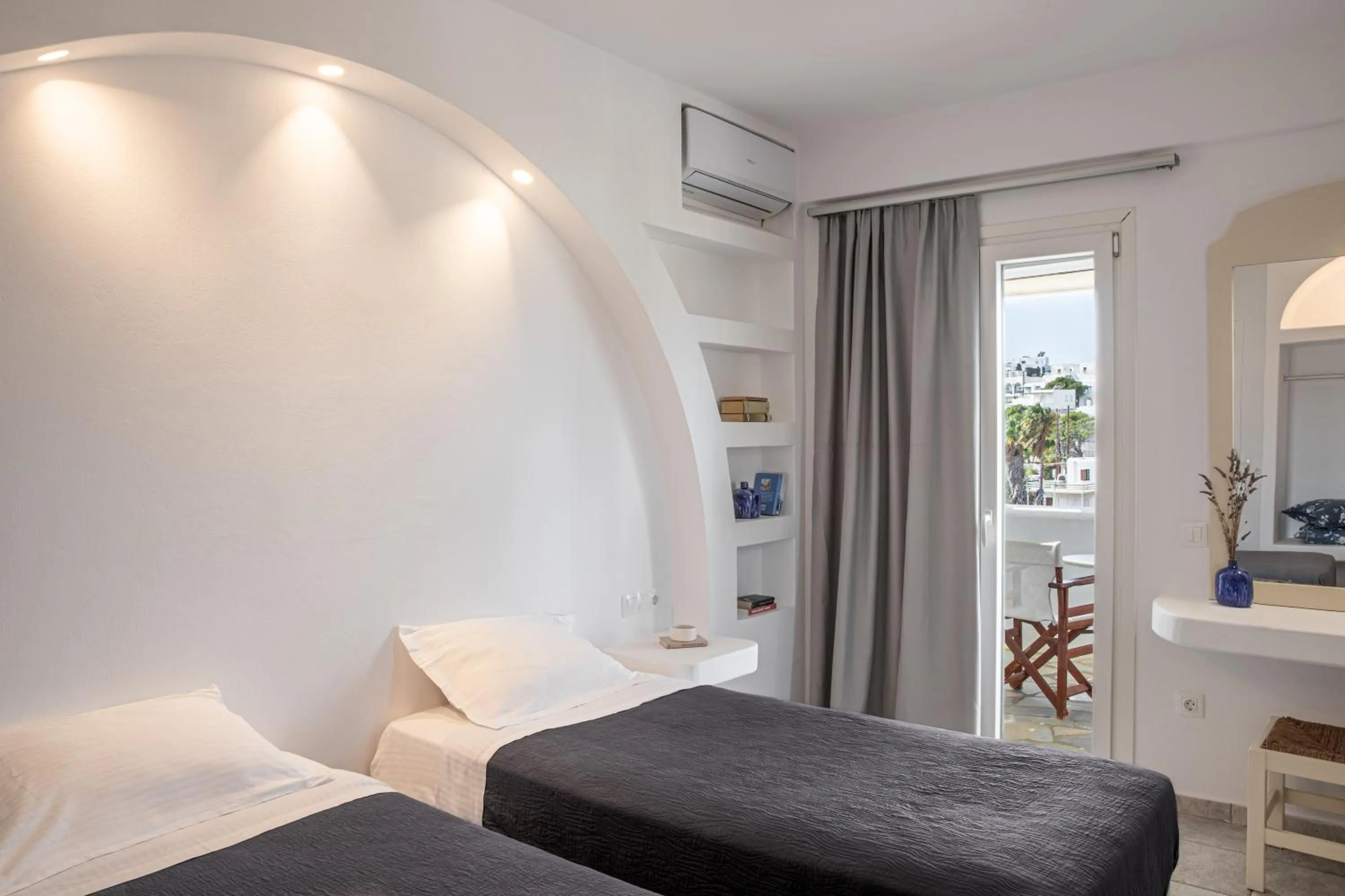 Bedroom in Aloni Hotel & Suites