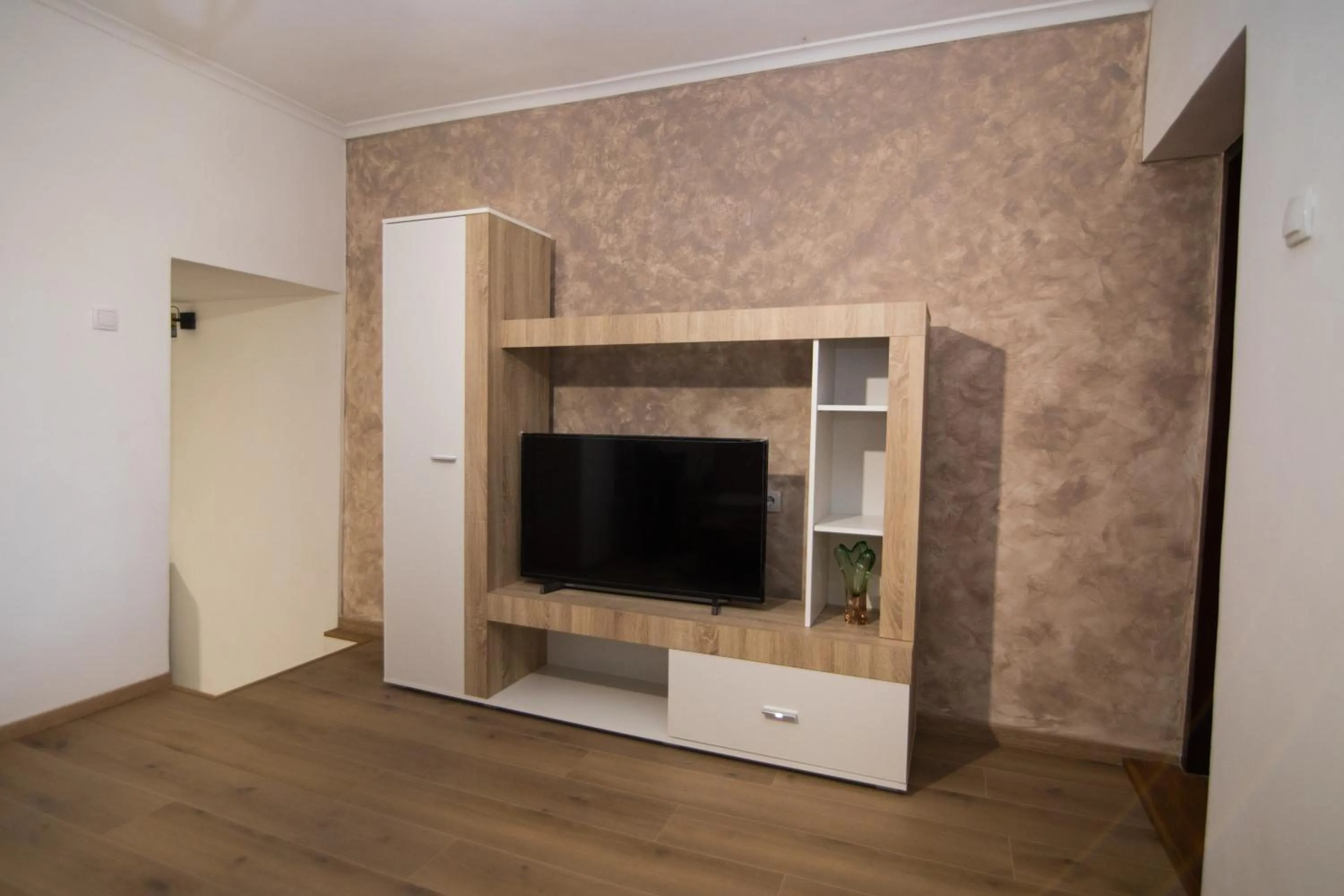 TV and multimedia in Apartman Božur