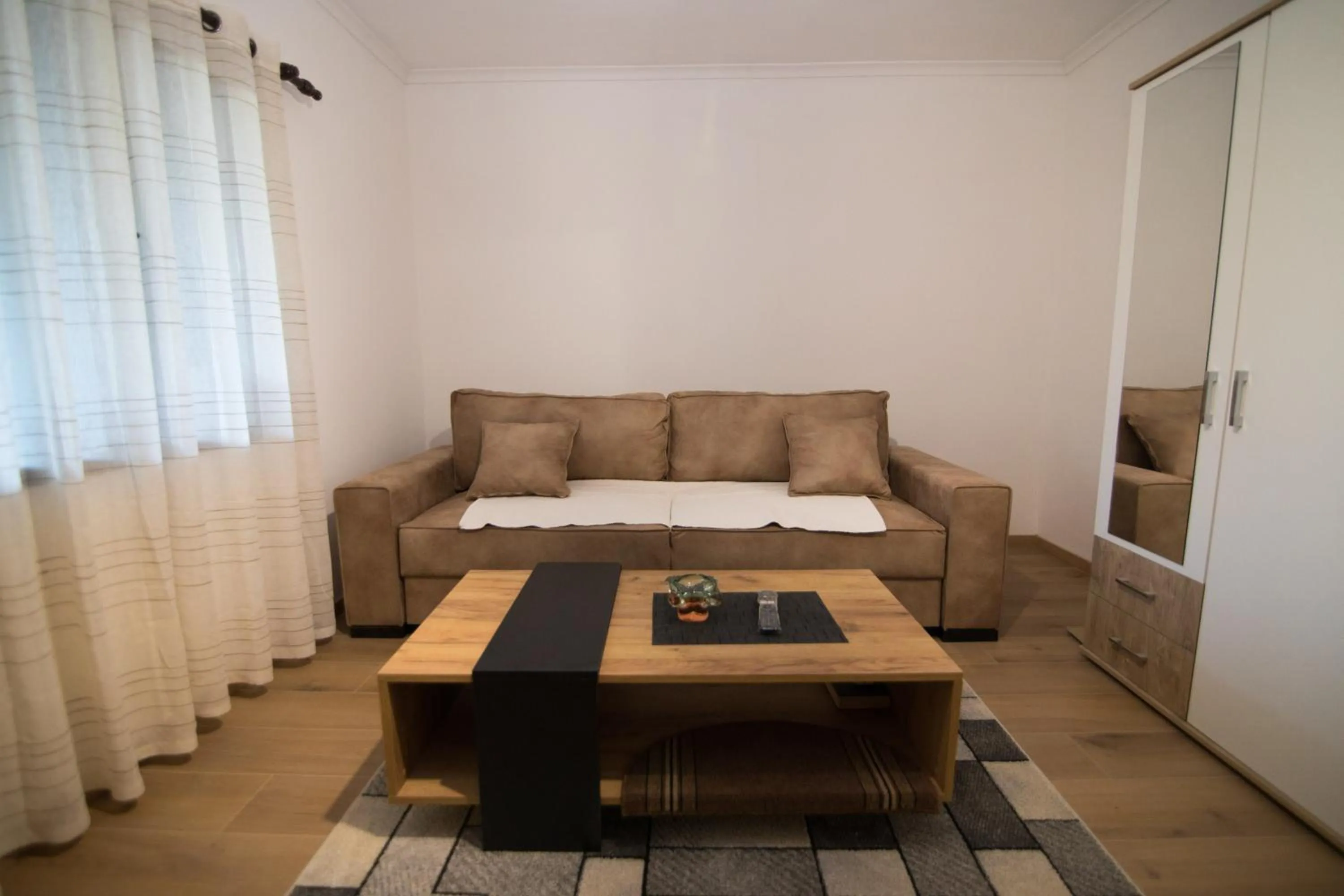 Living room, Bed in Apartman Božur