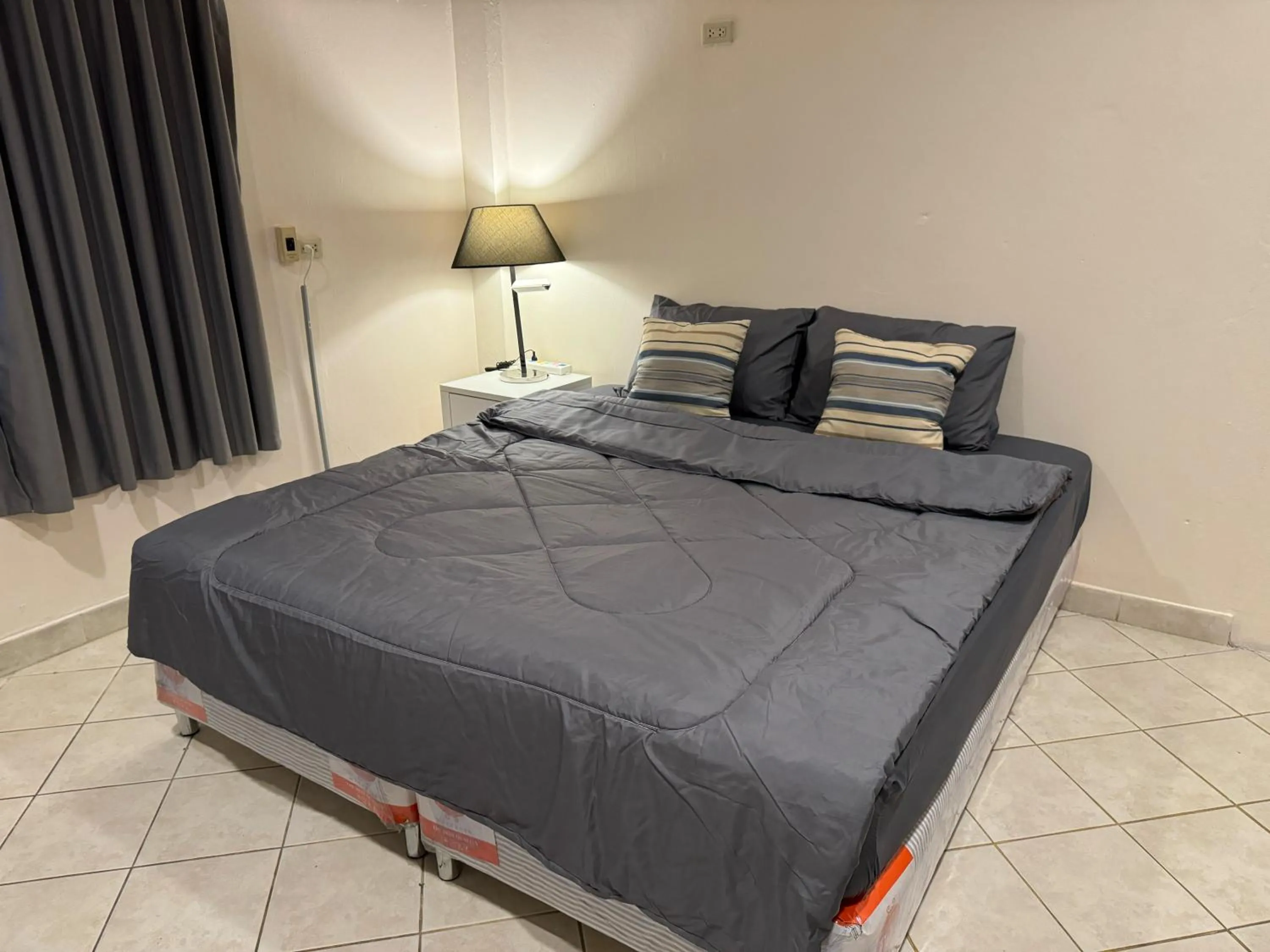 Bed in Leng Guest House