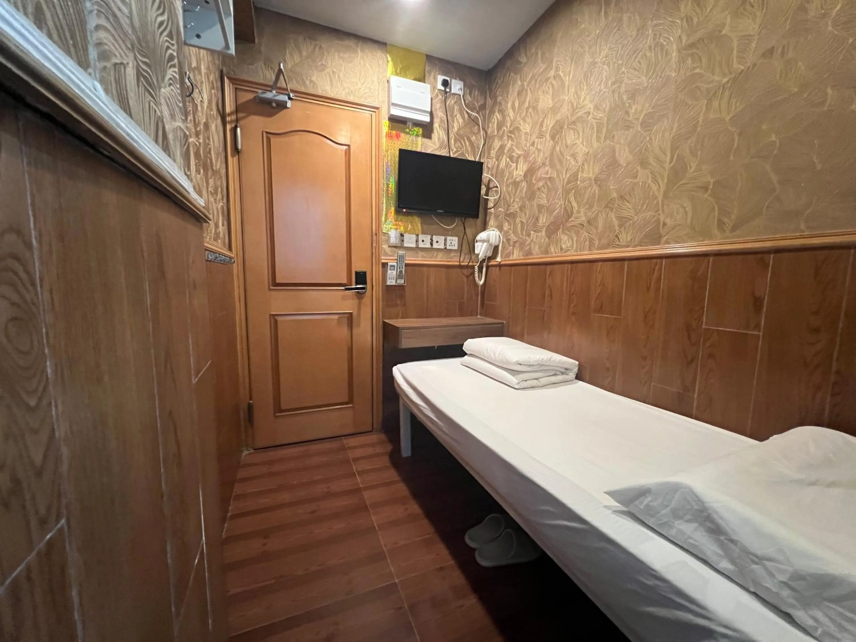 Bed in Kowloon Hostel