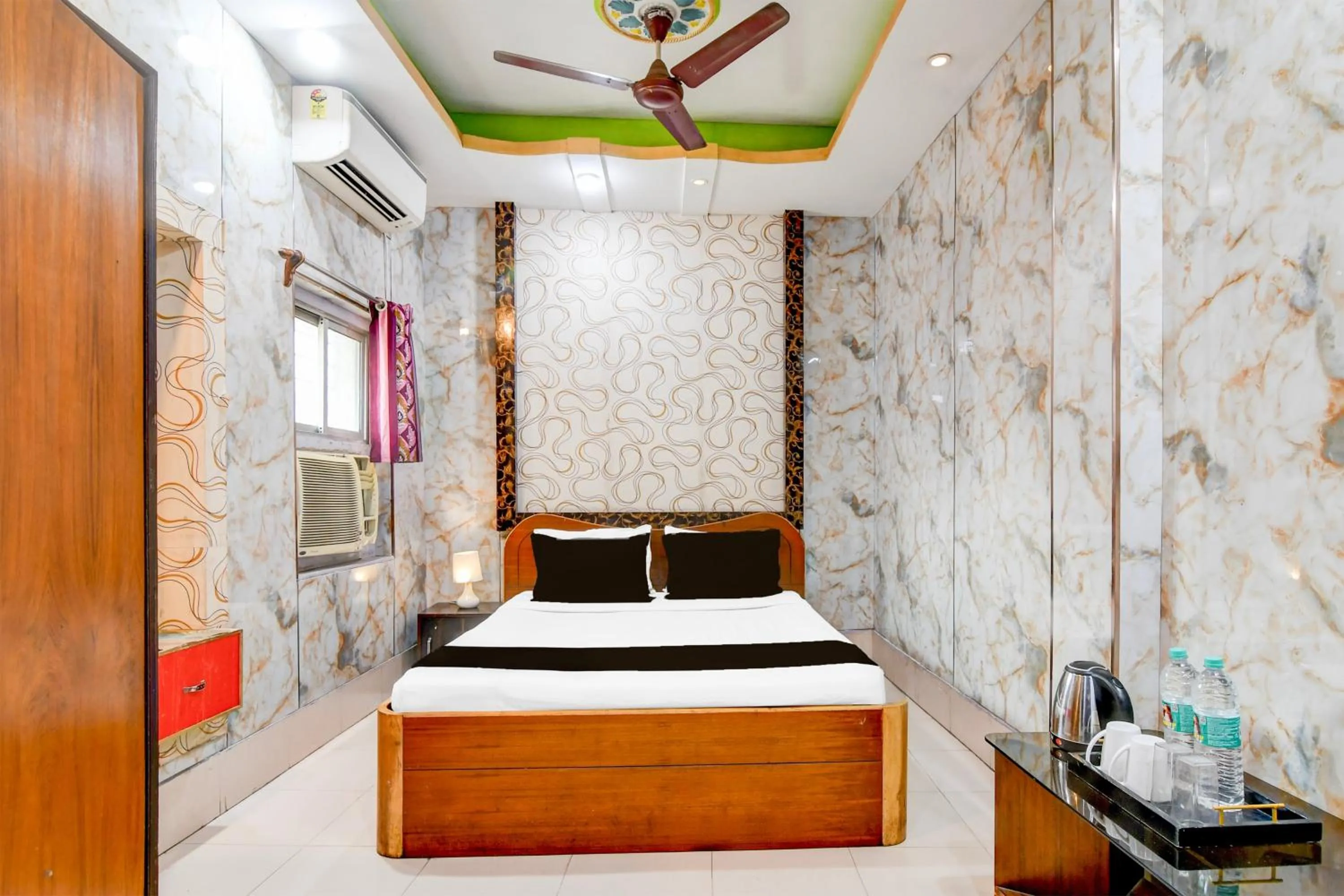 Bedroom, Bed in Super Hotel O Serampore Railway Station Formerly Rupashi Guest House