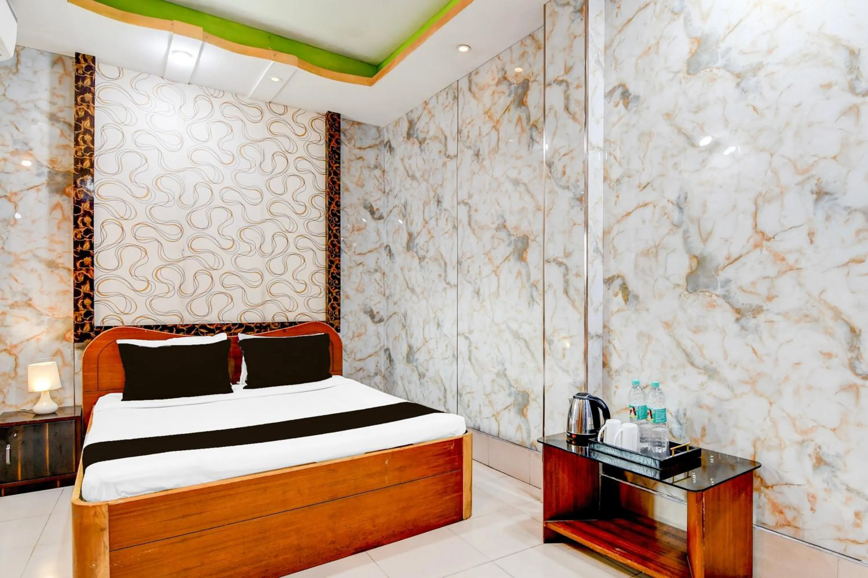 Bedroom, Bed in Super Hotel O Serampore Railway Station Formerly Rupashi Guest House