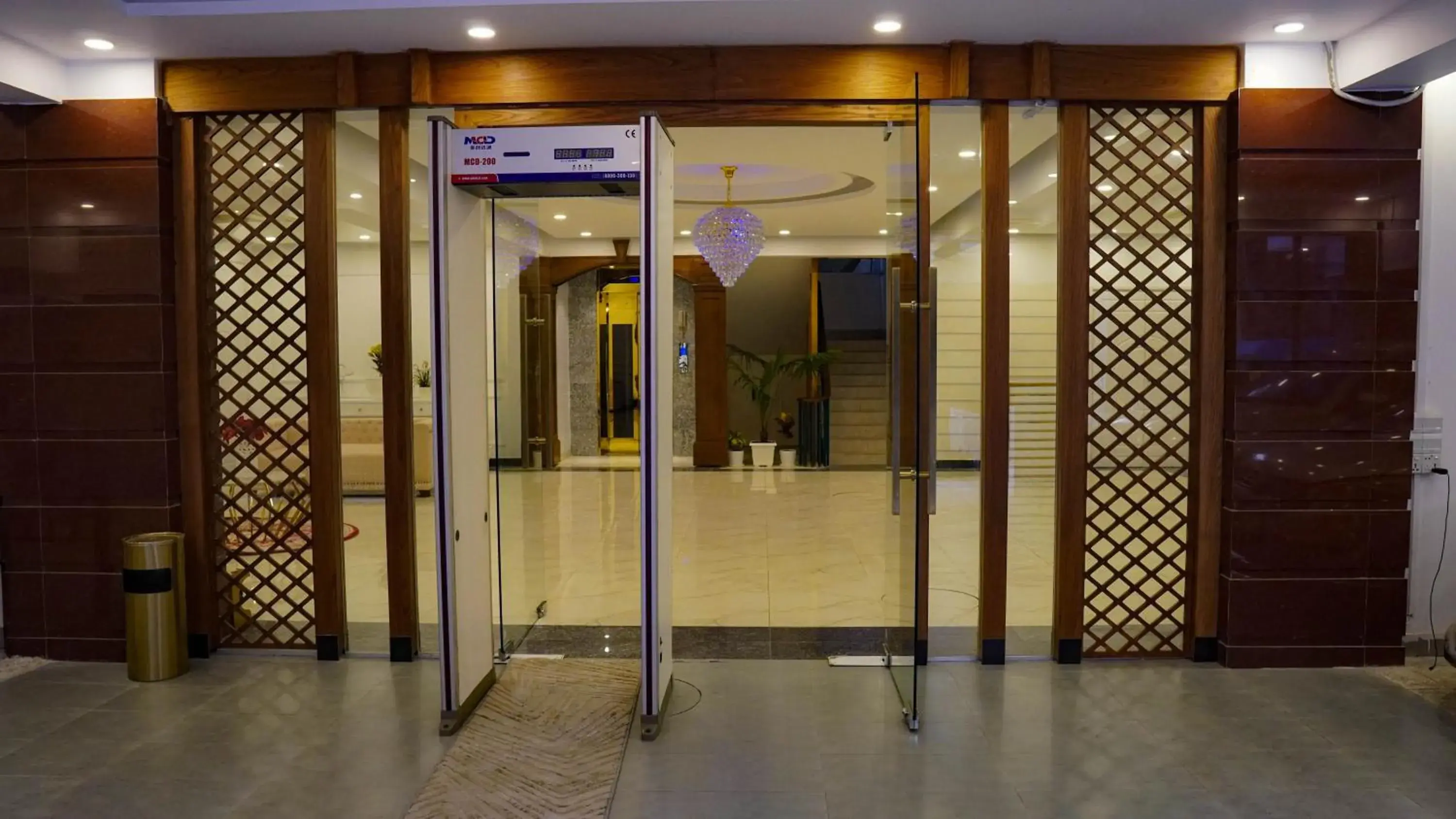 Facade/entrance in Grand Vistana Facade/entrance in Grand Vistana