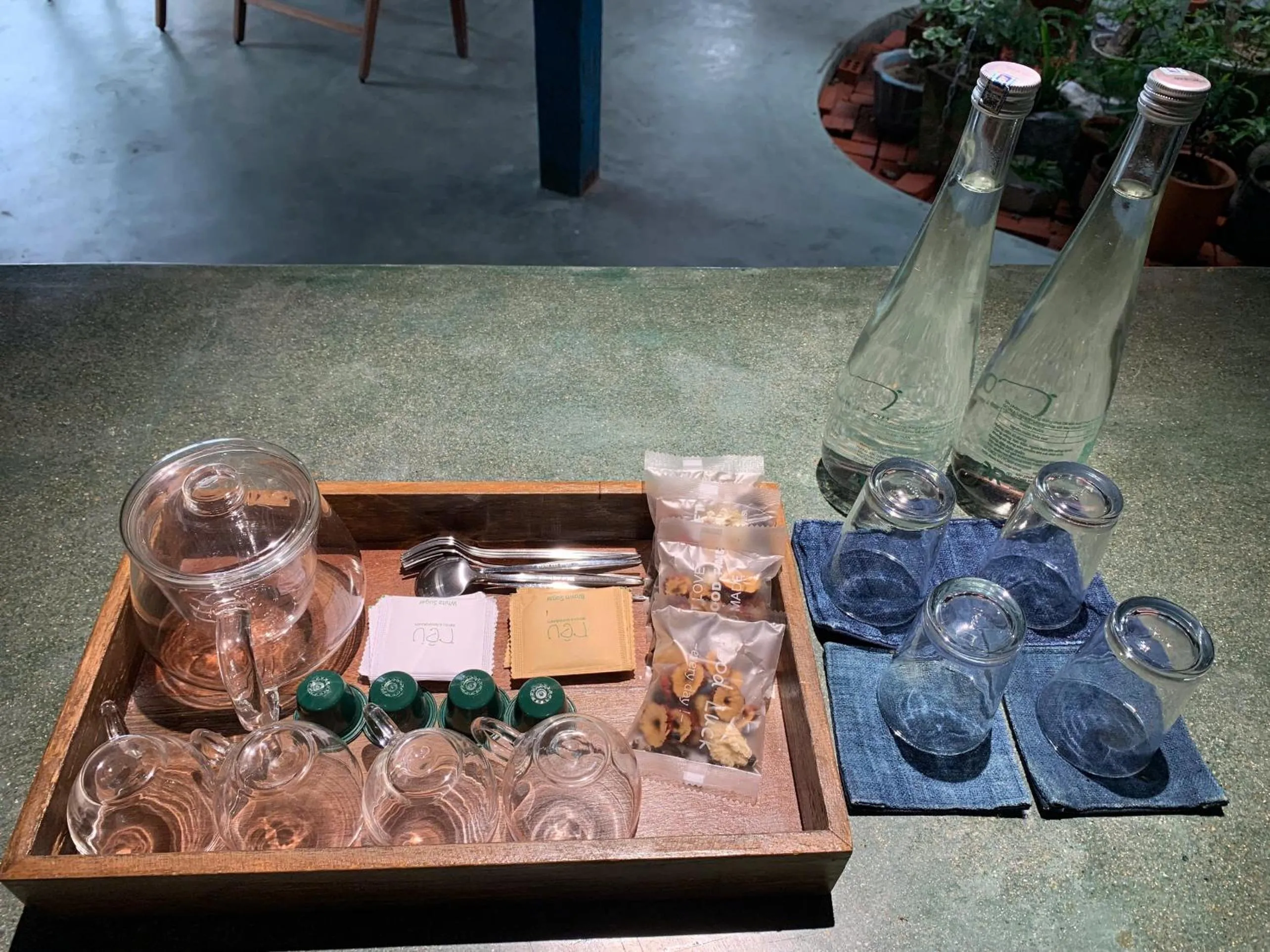 Coffee/tea facilities in Reu Boutique Hotel