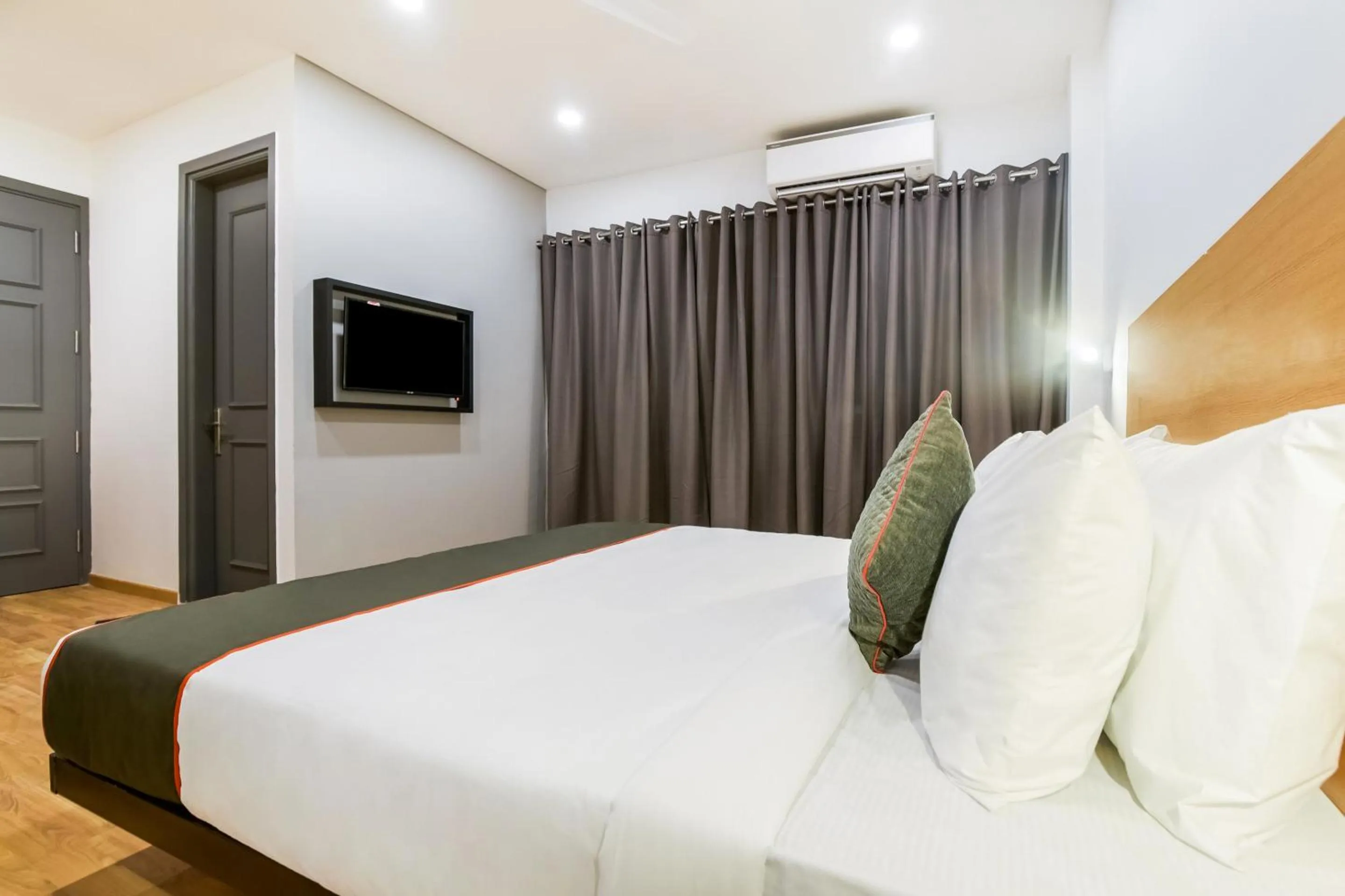 Bedroom, Bed in Townhouse 094 HOTEL MORO