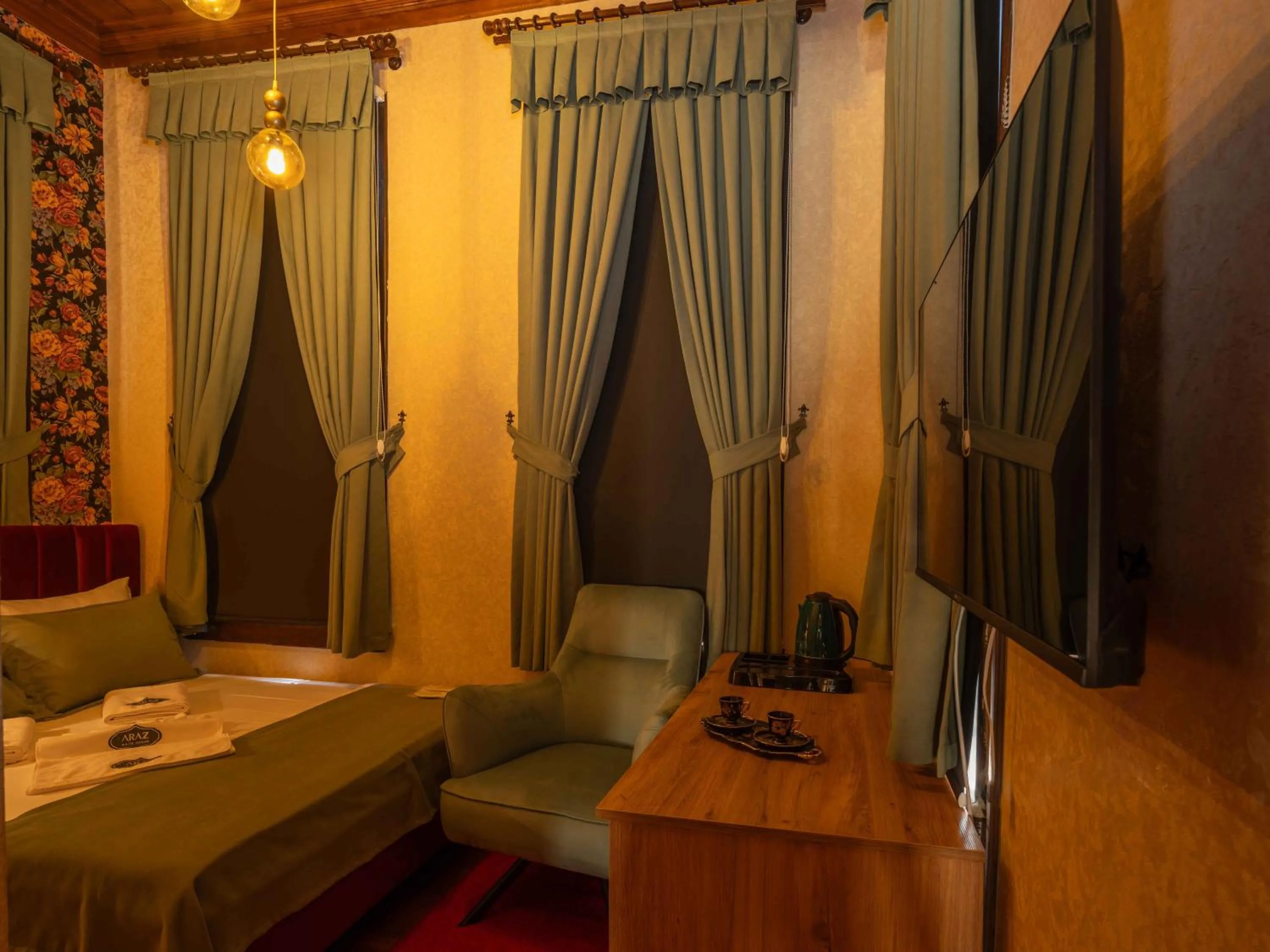 Bed in Araz White House