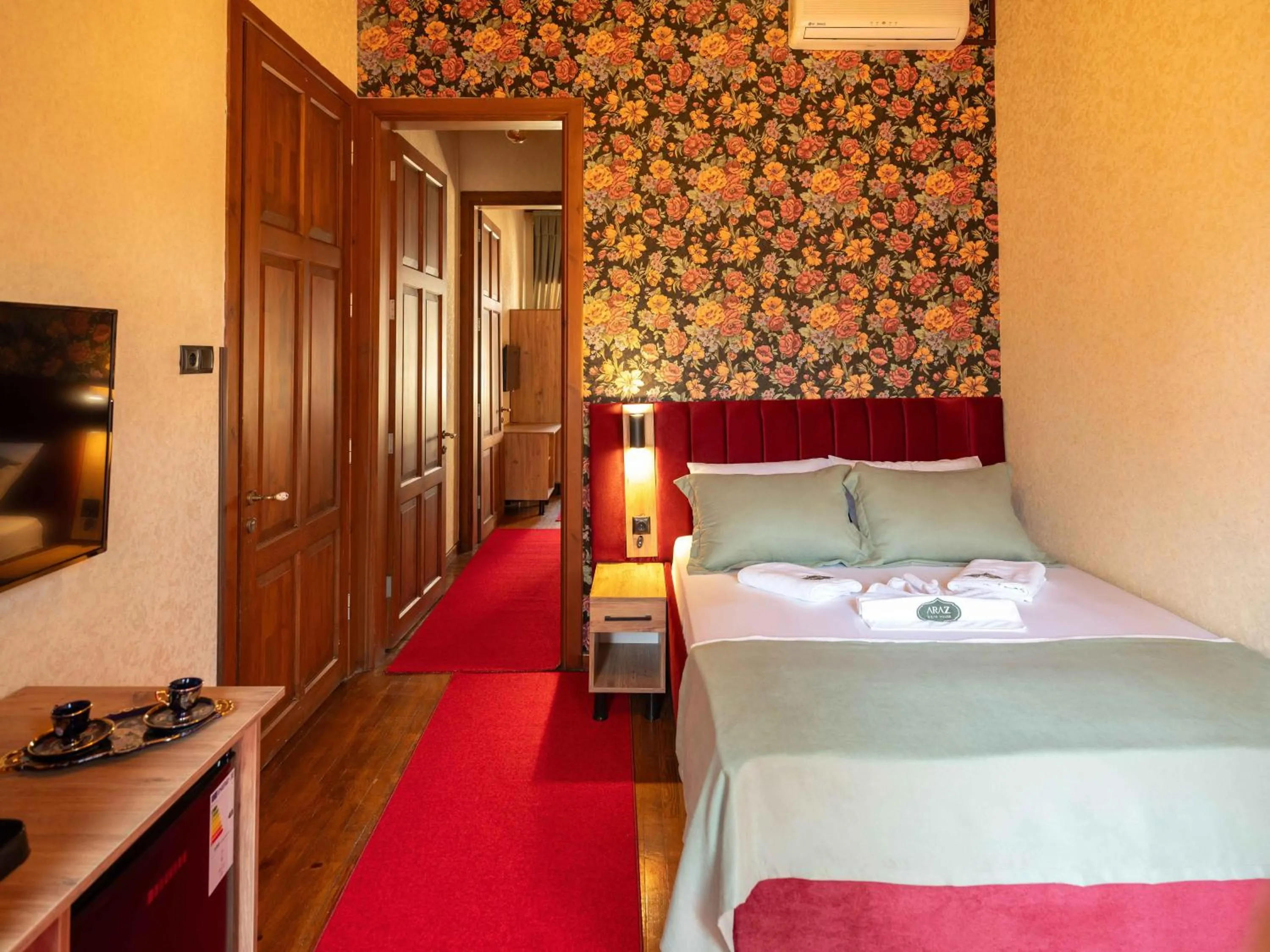 Bed in Araz White House