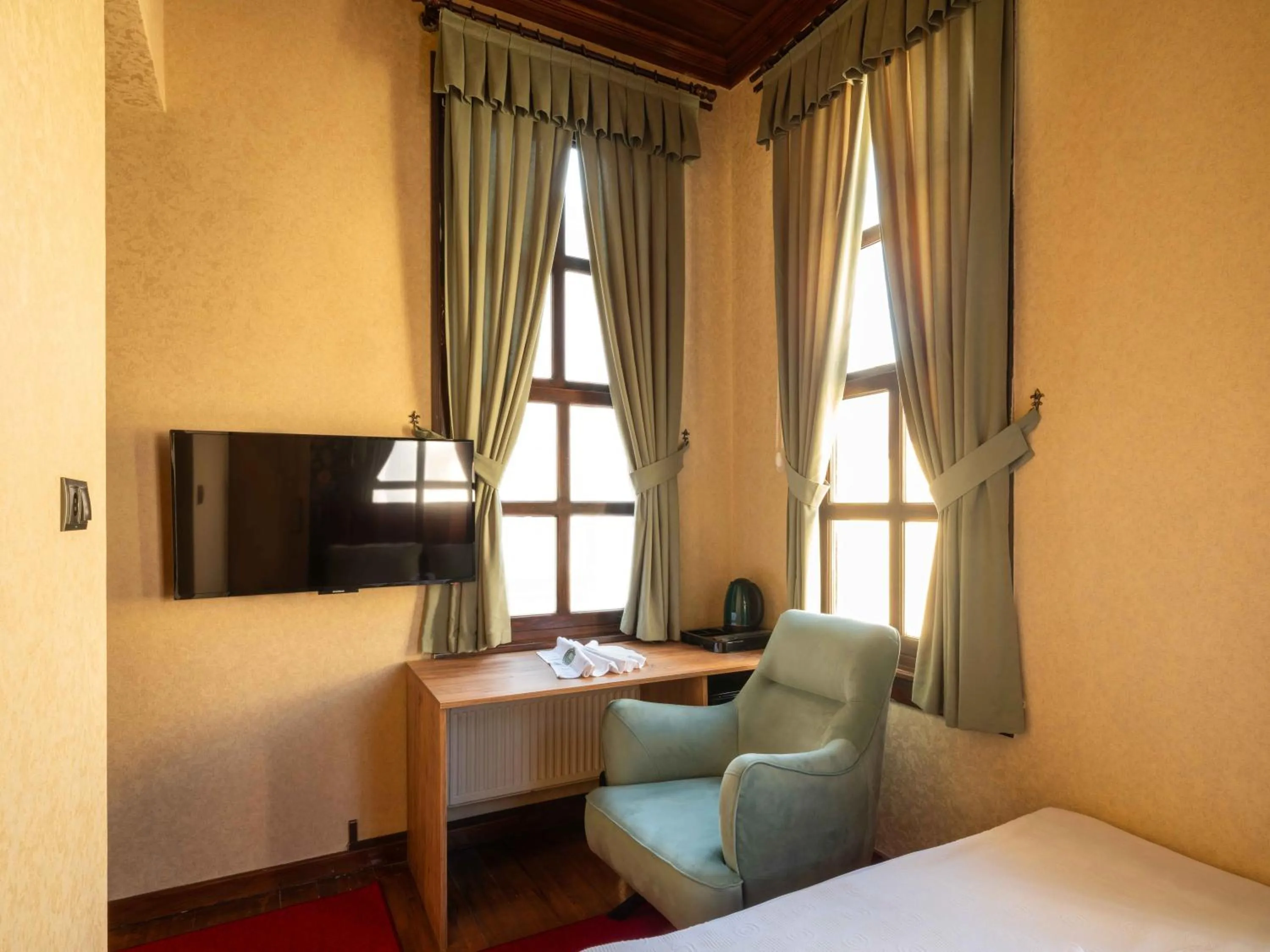 Bed in Araz White House