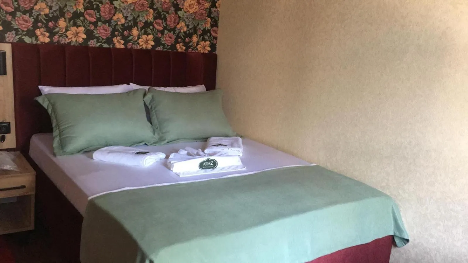 Bed in Araz White House