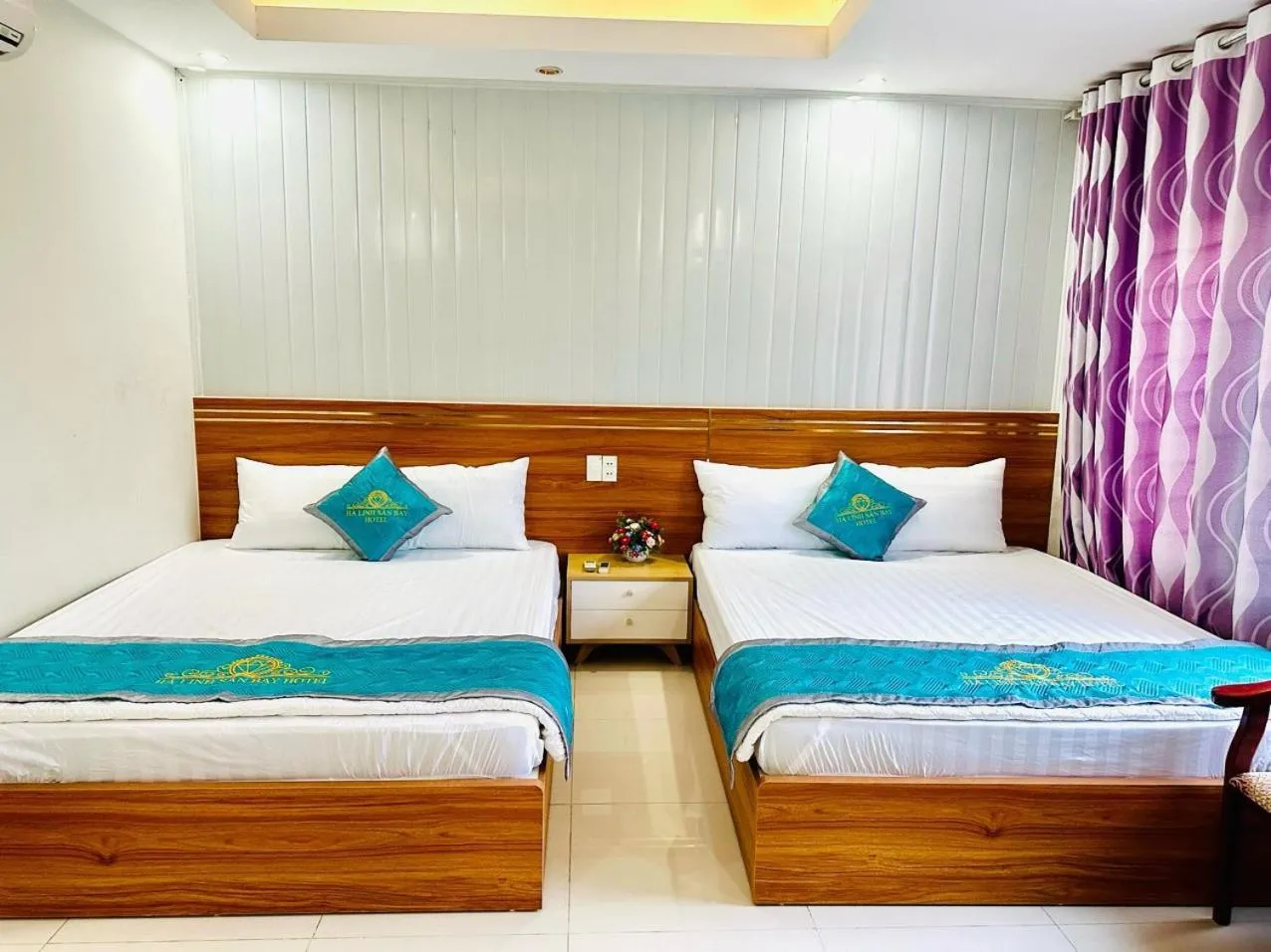 Bed in Ha Linh Hotel DB - by BAY LUXURY