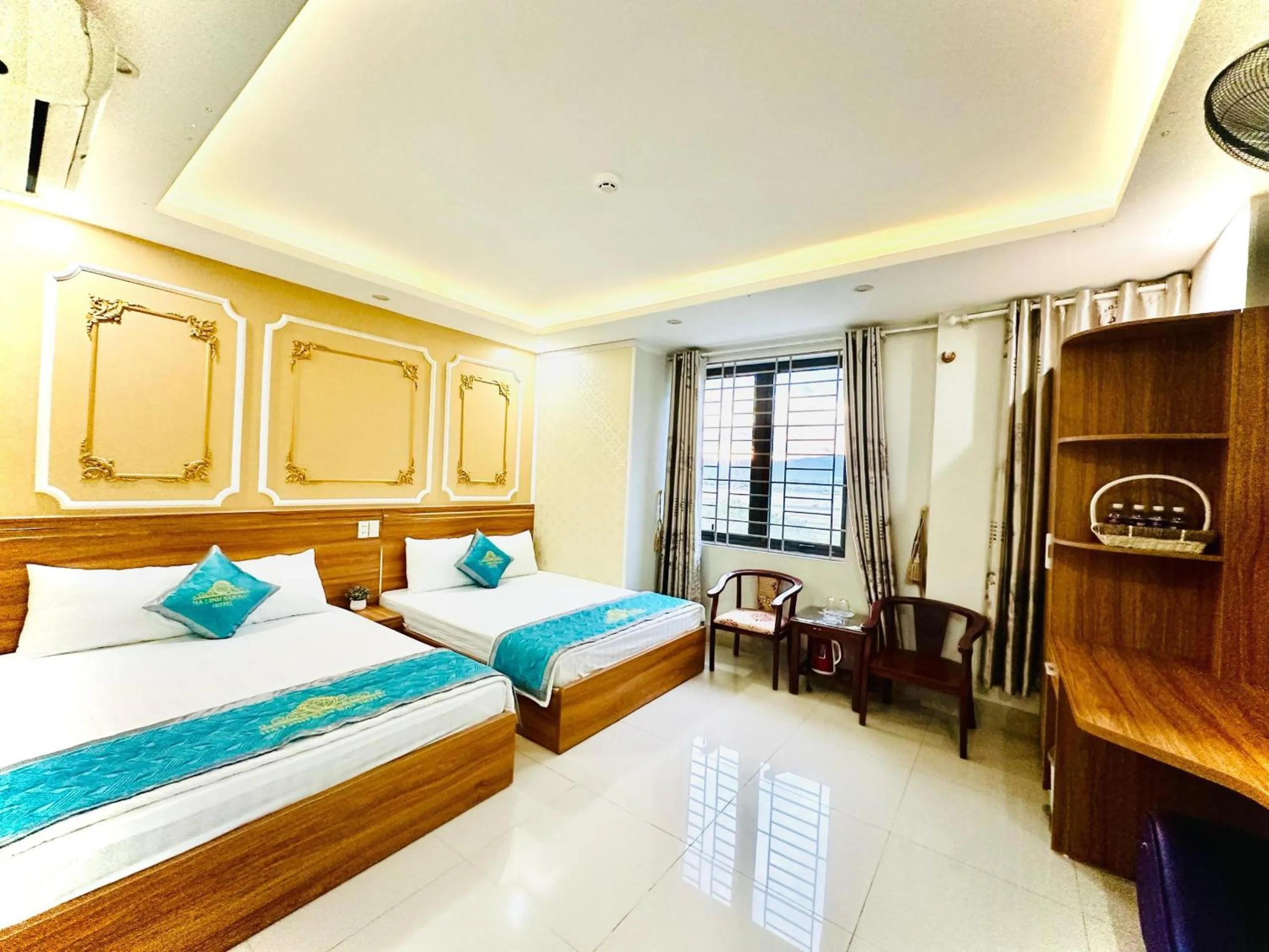 Bed in Ha Linh Hotel DB - by BAY LUXURY