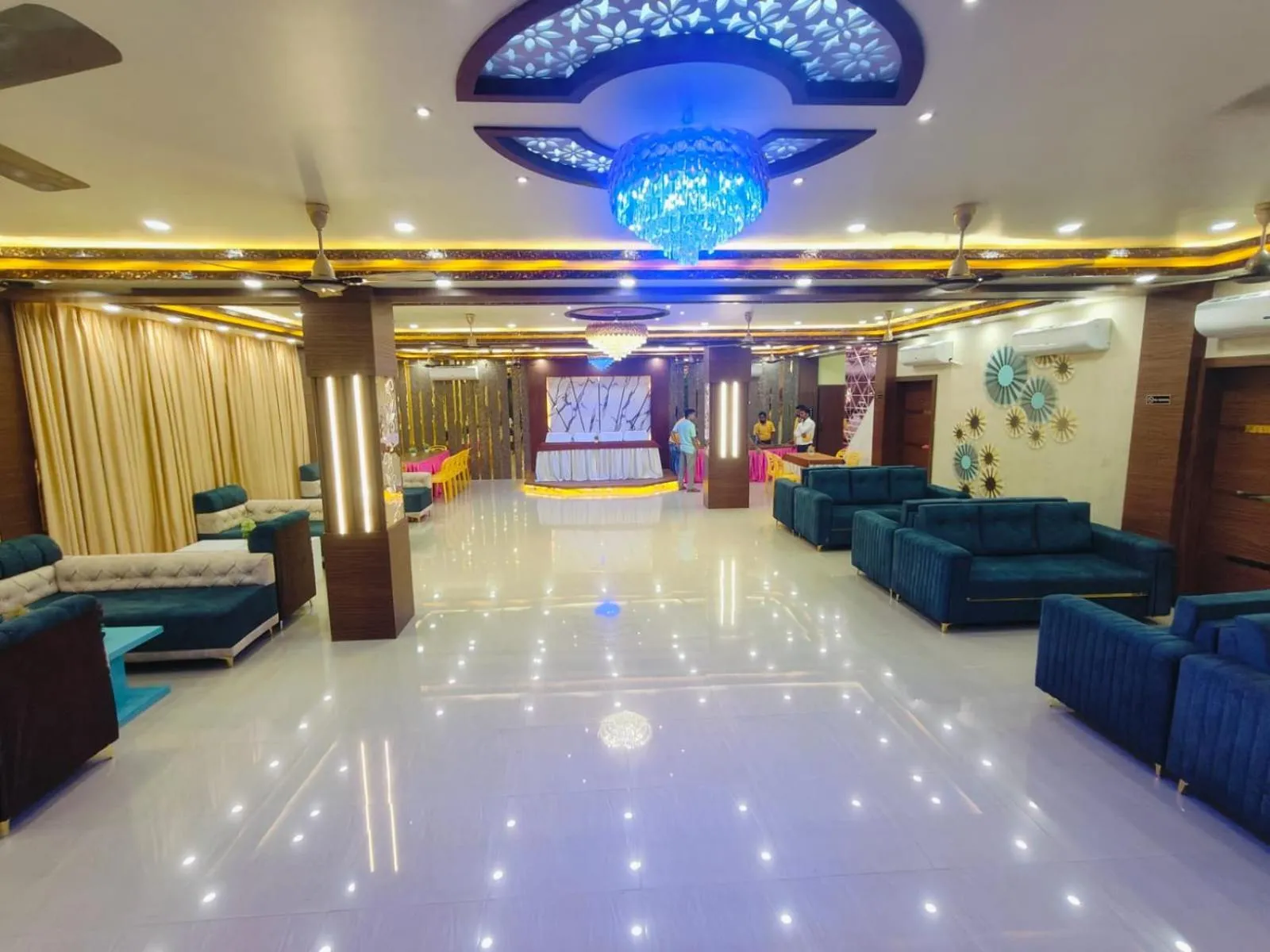Communal lounge/ TV room in PS Luxury Hotel