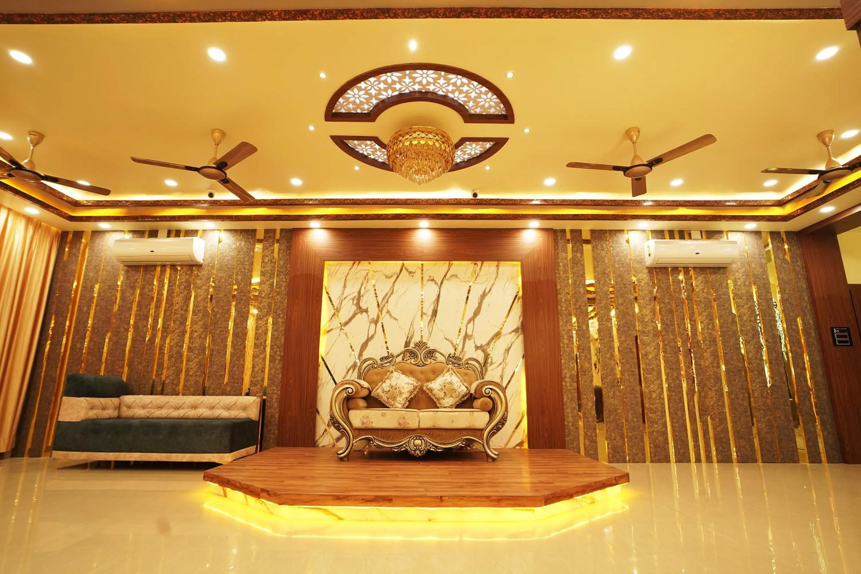 Living room in PS Luxury Hotel