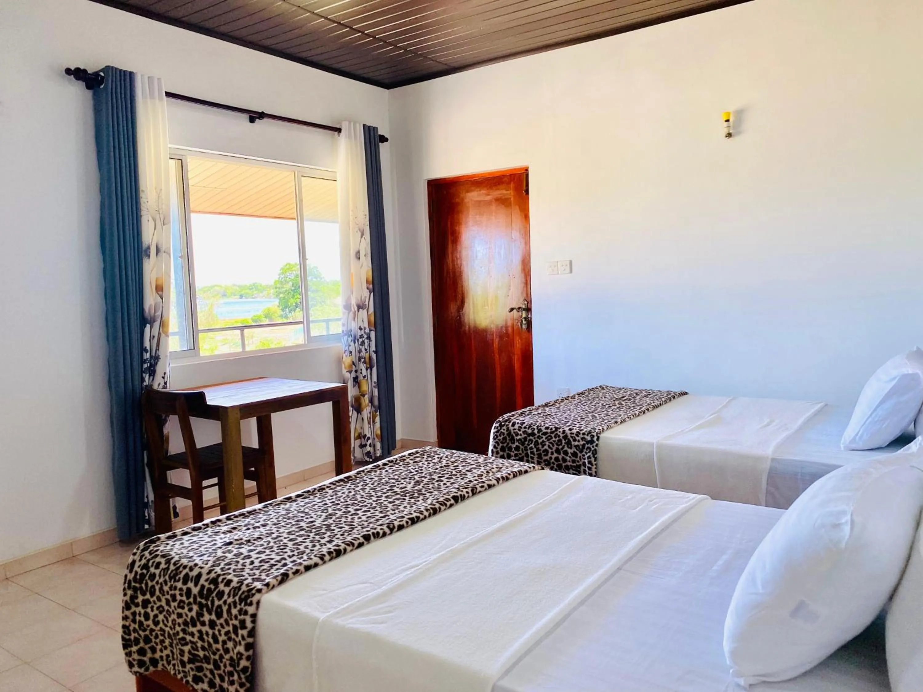 Bed in Wanamal Lake Front Yala