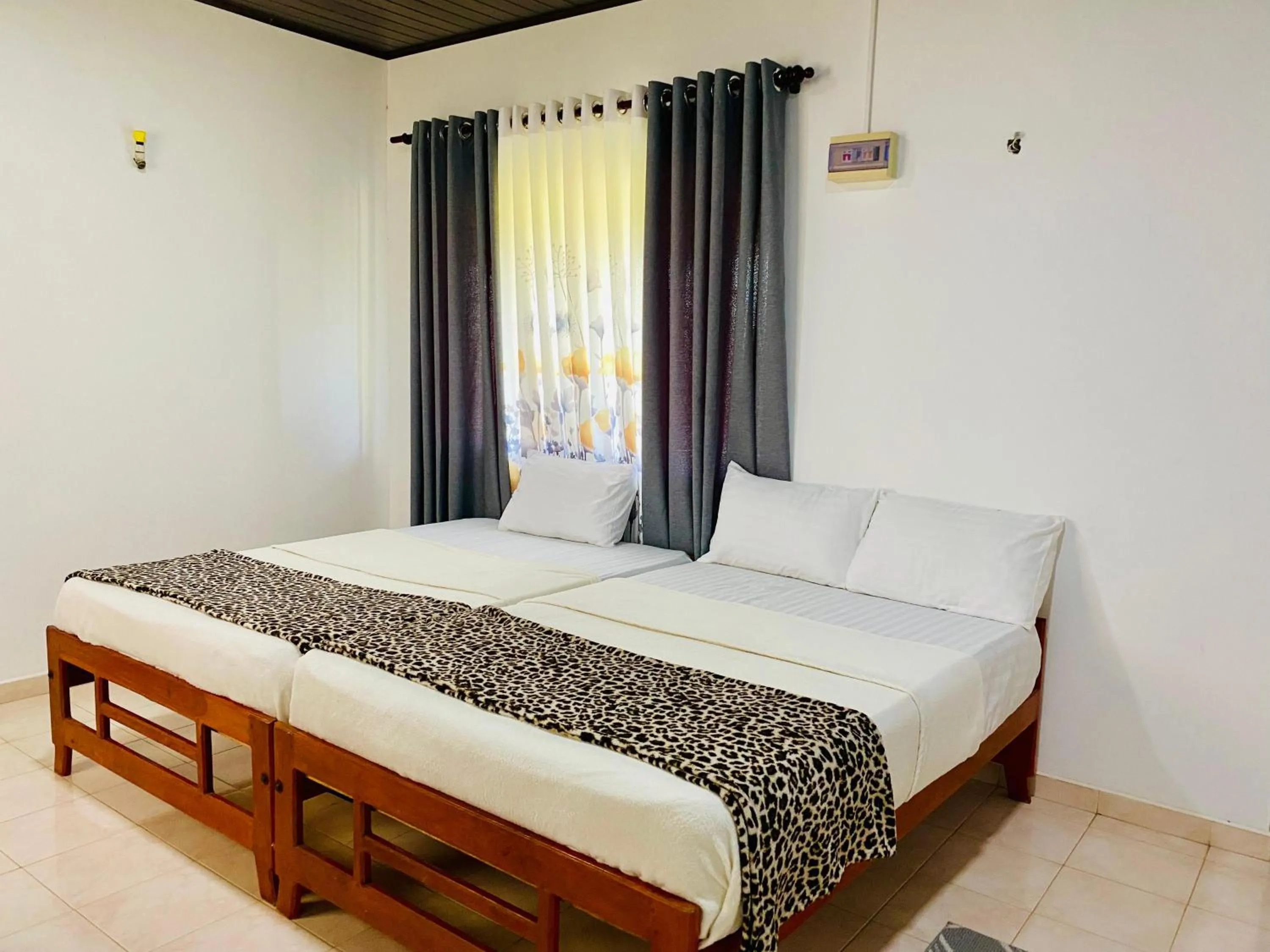 Bed in Wanamal Lake Front Yala
