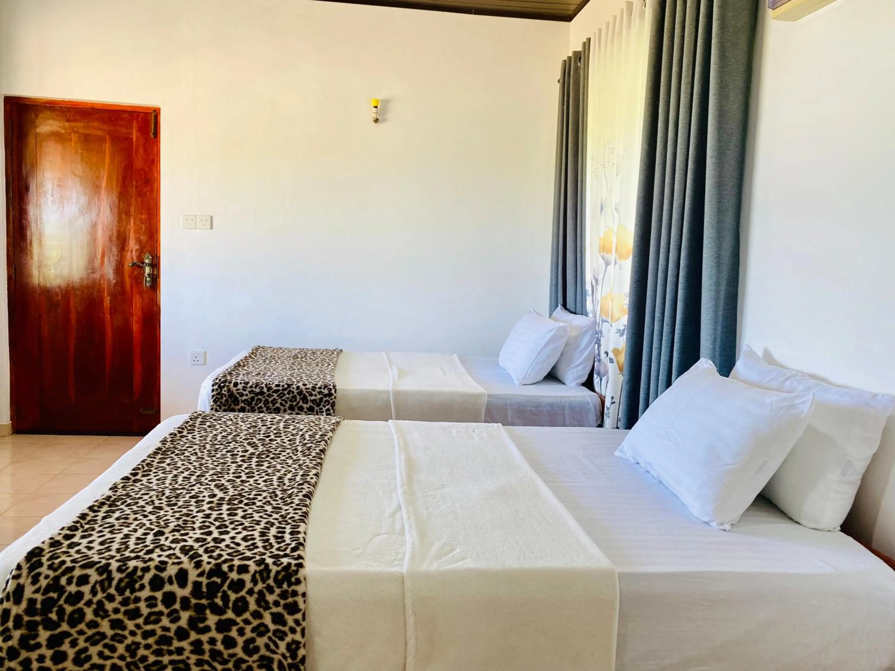 Bed in Wanamal Lake Front Yala