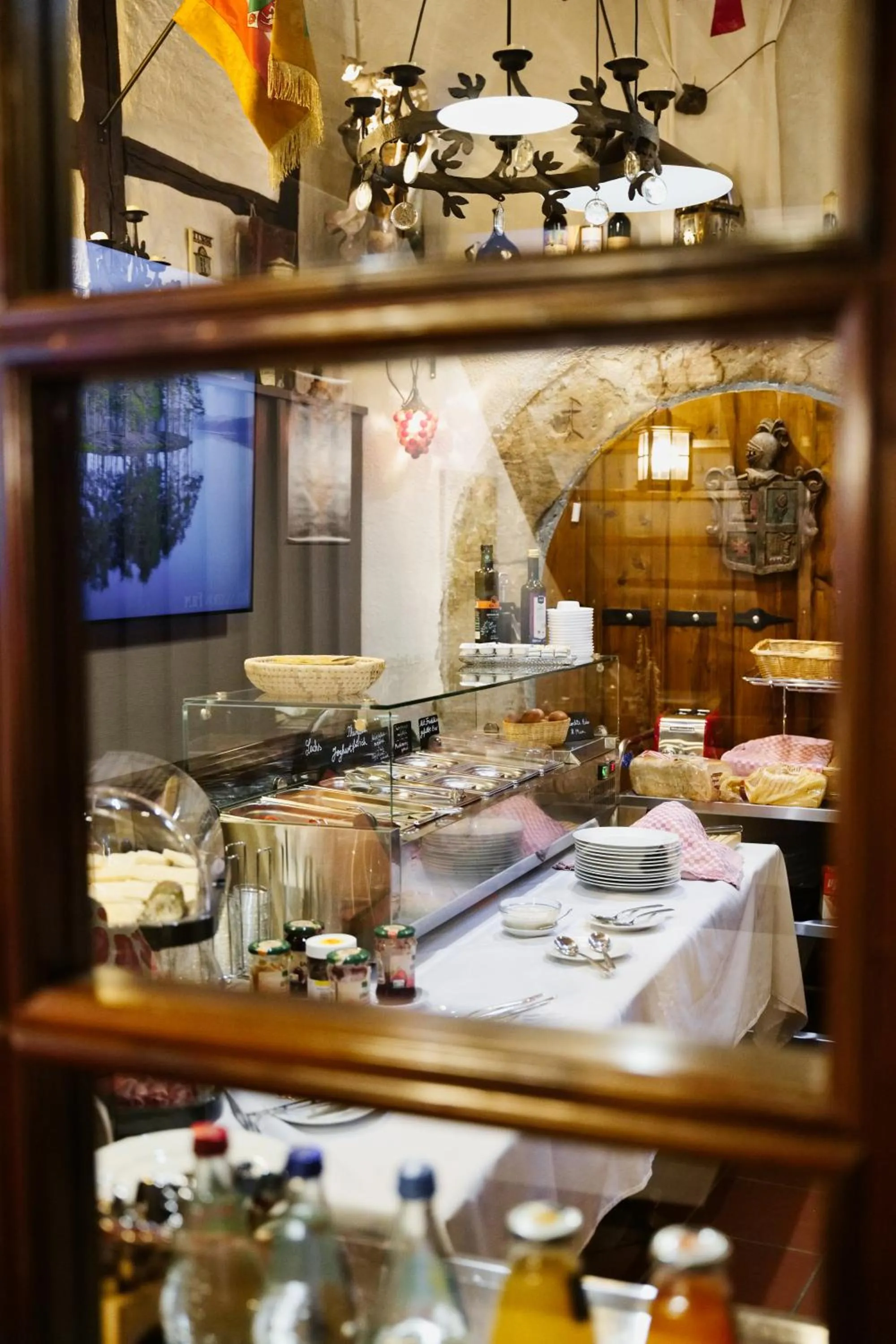 Buffet breakfast in Artistique Hotel