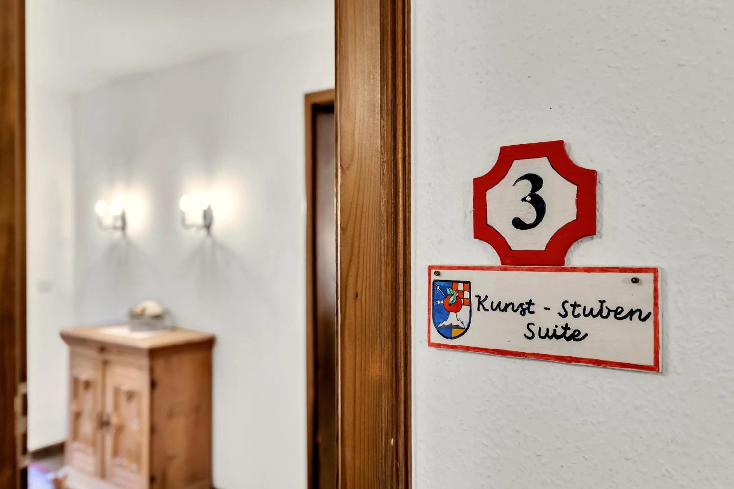 Property logo or sign in Artistique Hotel