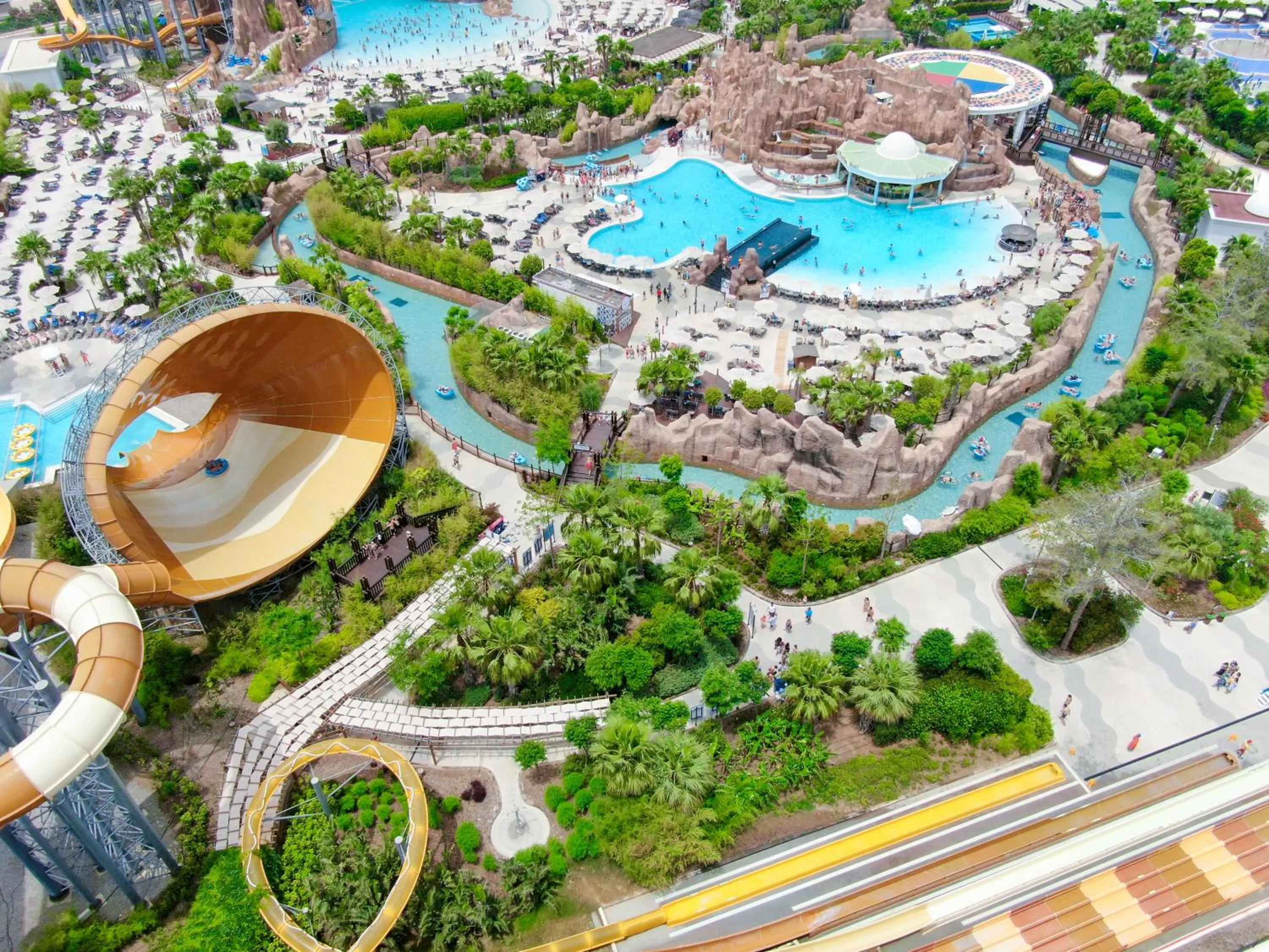 Entertainment in The Land Of Legends Nickelodeon Hotel Antalya