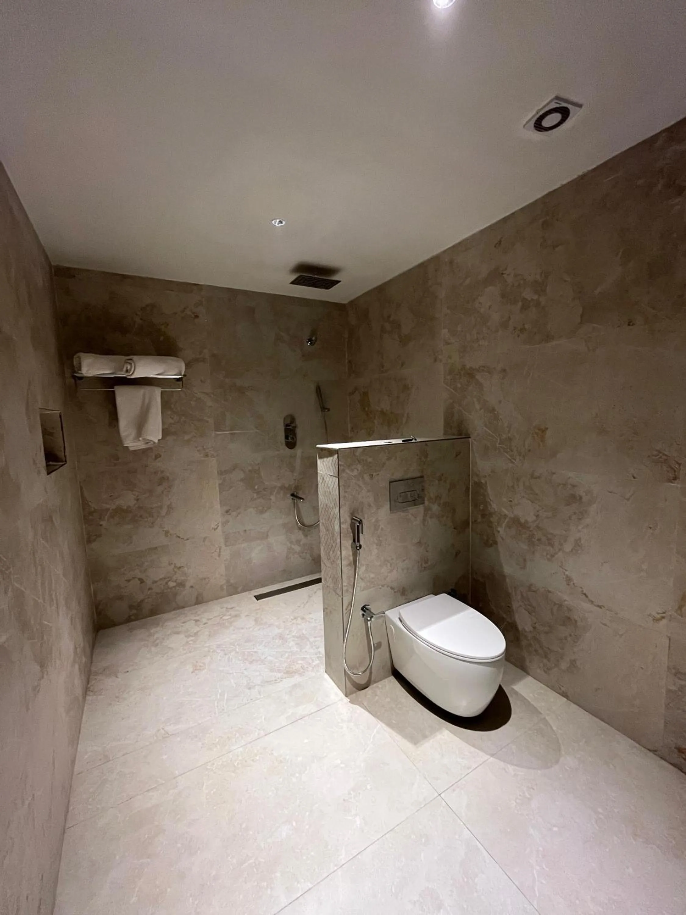 Bathroom in Hotel Dusk and Dawn