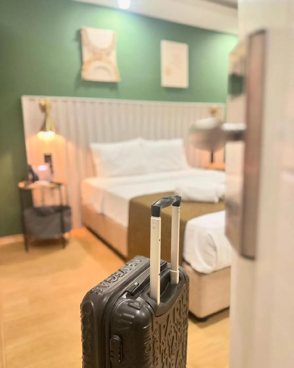 Bed in Red Castle Hotel & Pub