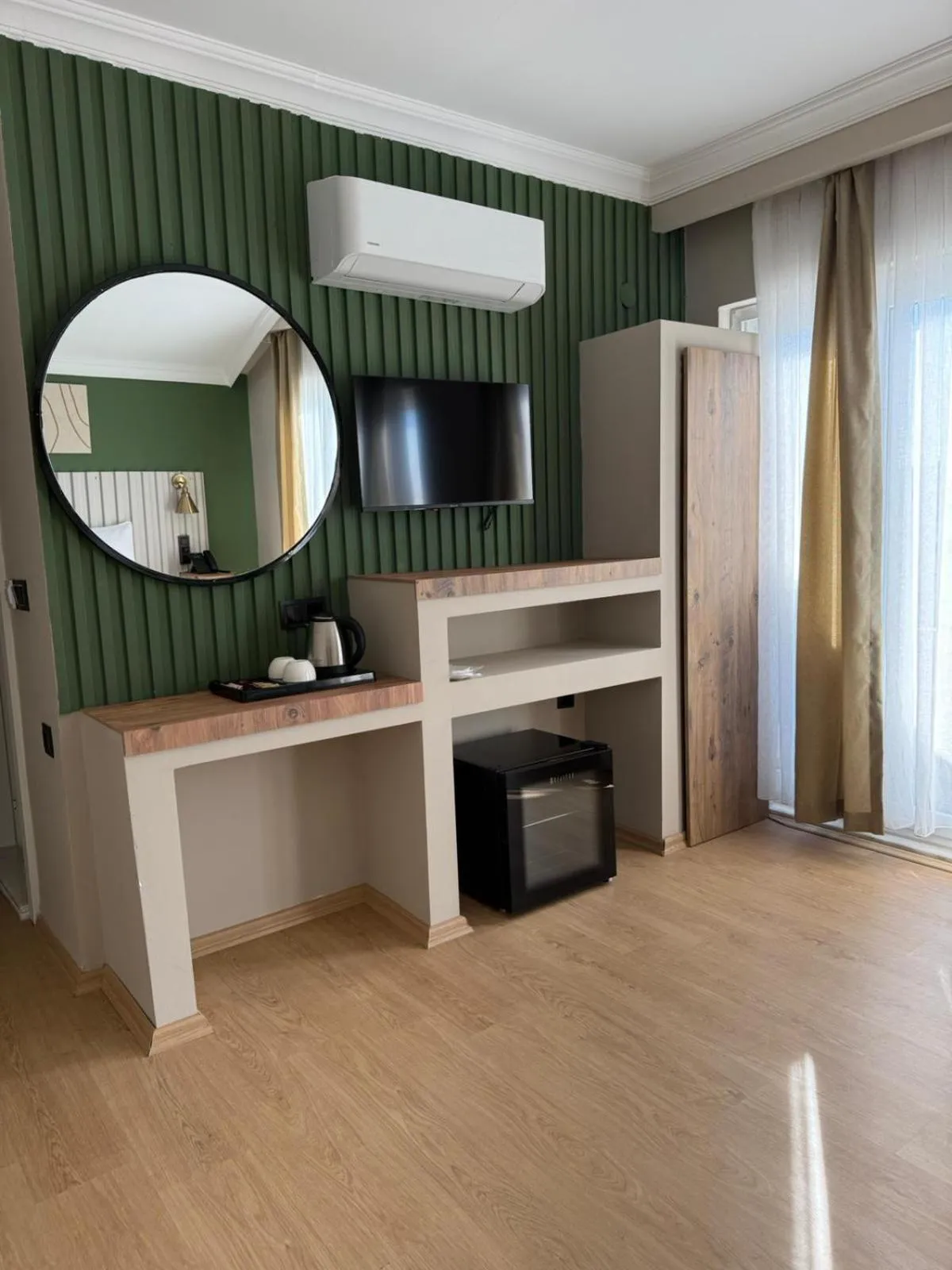 TV and multimedia in Red Castle Hotel & Pub