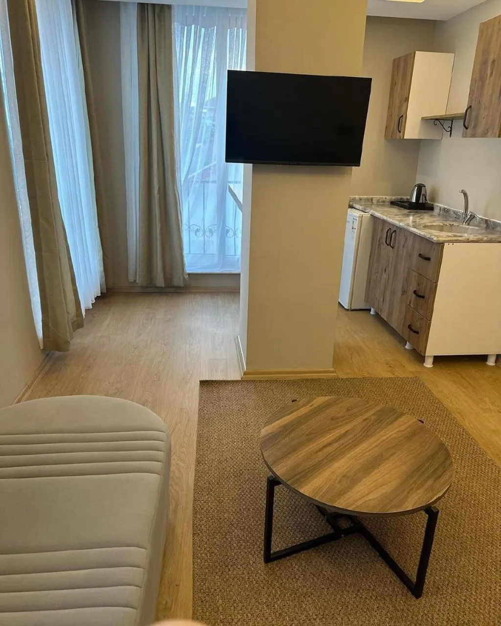 Kitchen or kitchenette in Red Castle Hotel & Pub