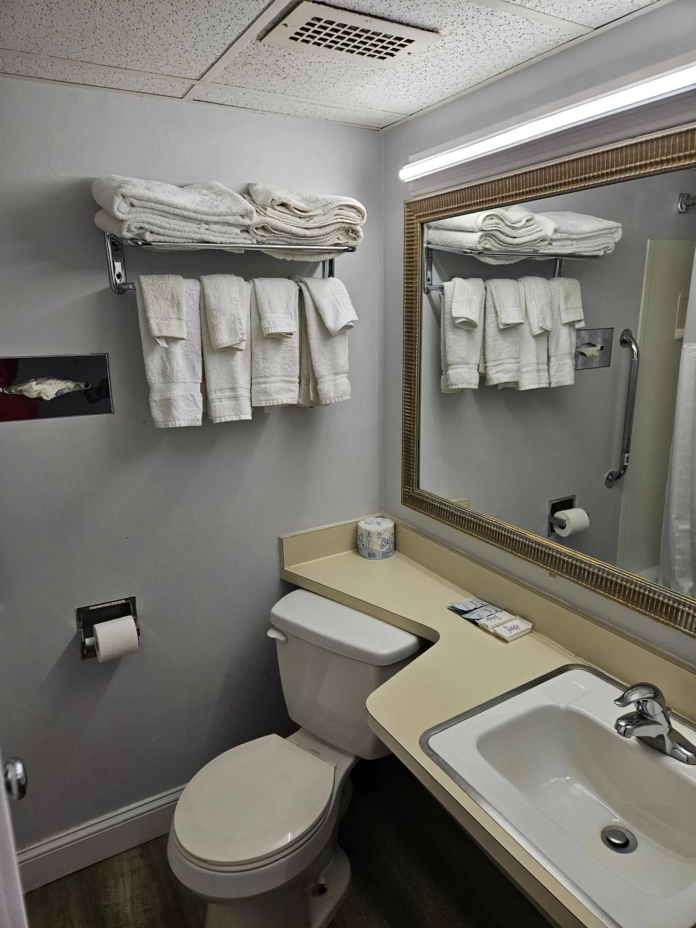 Center Street Value Inn