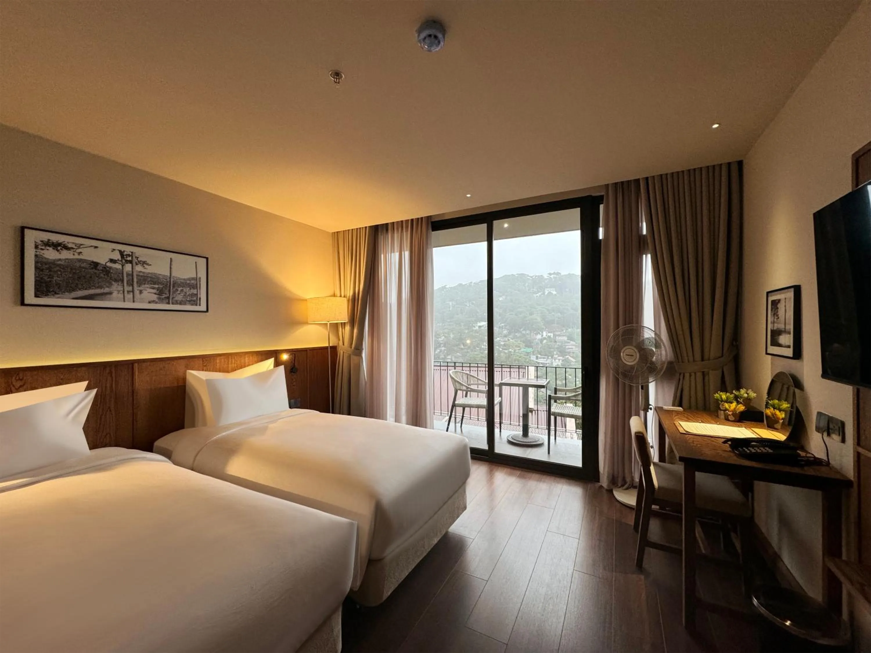 Bed in HLS Dalat Lodge