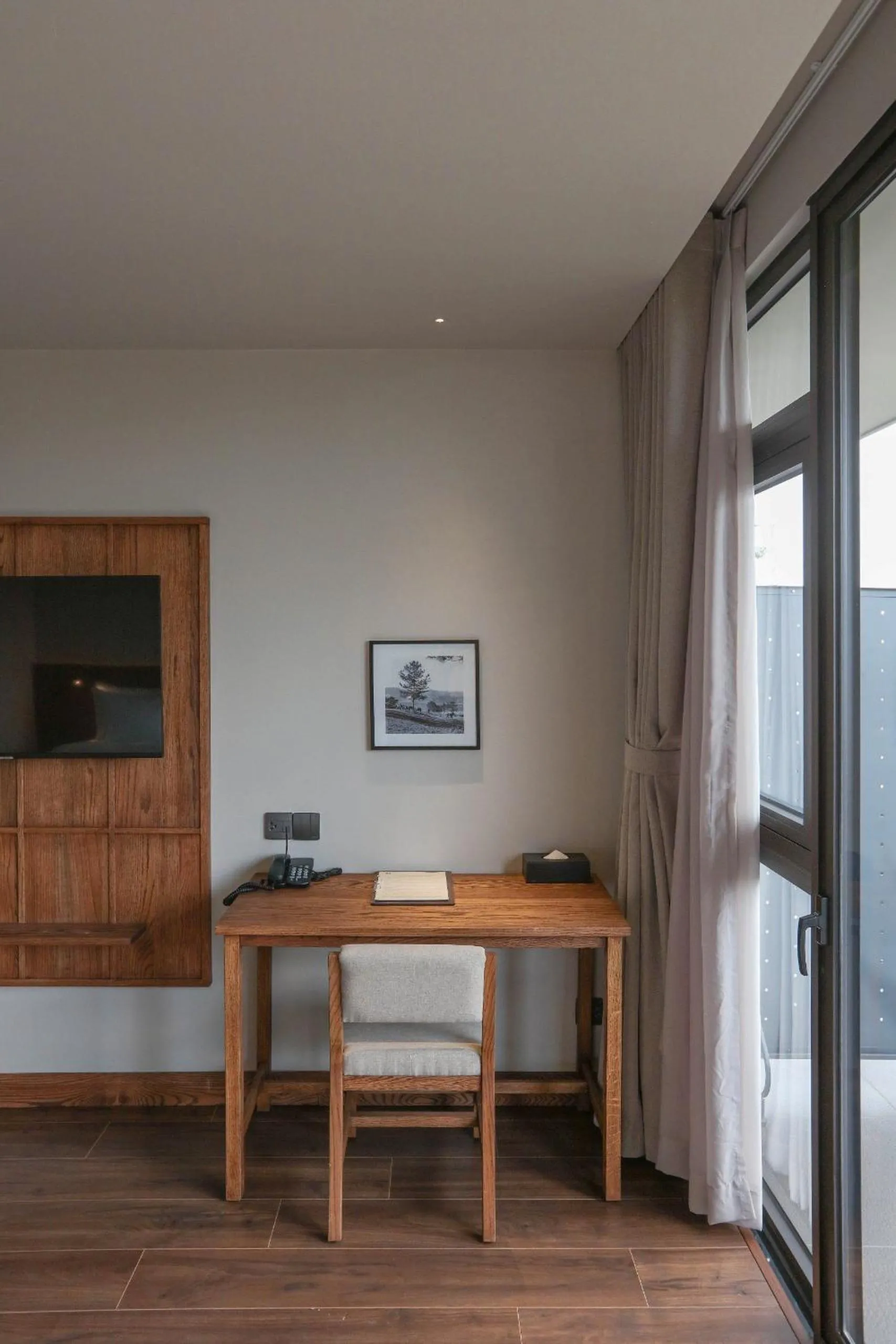 TV and multimedia in HLS Dalat Lodge