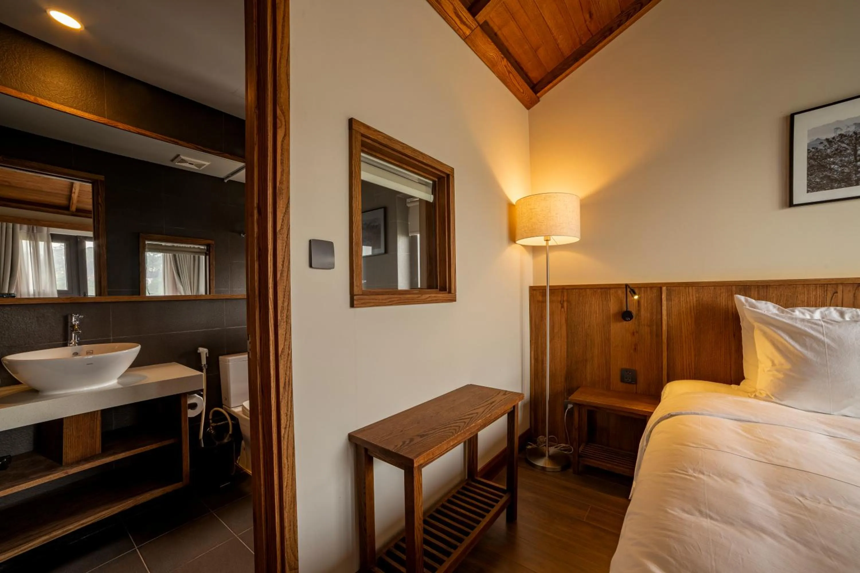 Bed in HLS Dalat Lodge