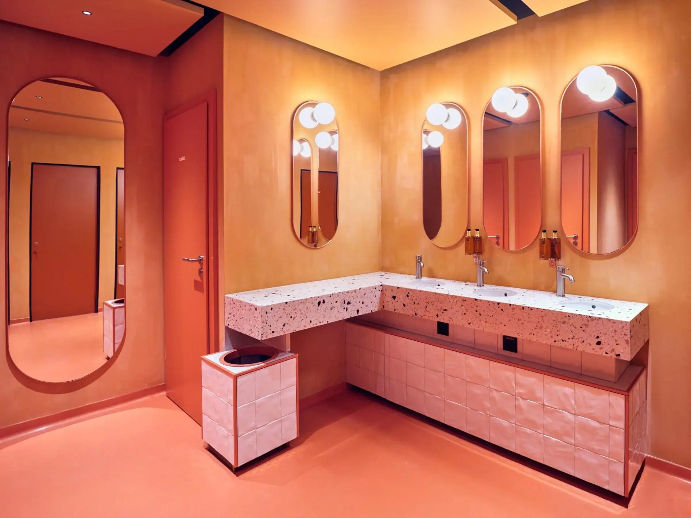 Bathroom in CityHub Reykjavik Bathroom in CityHub Reykjavik