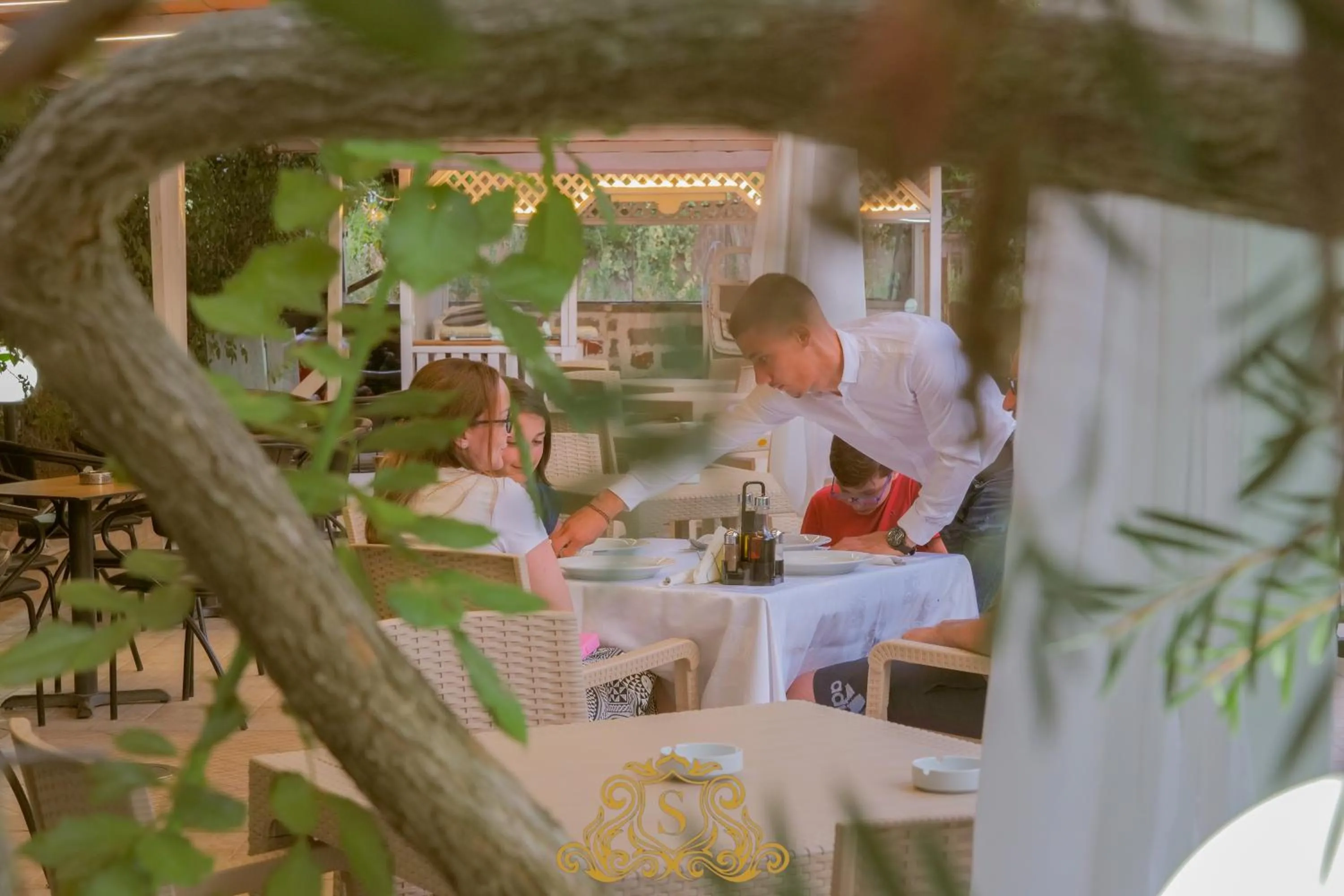 Restaurant/places to eat in Hotel Sorrente