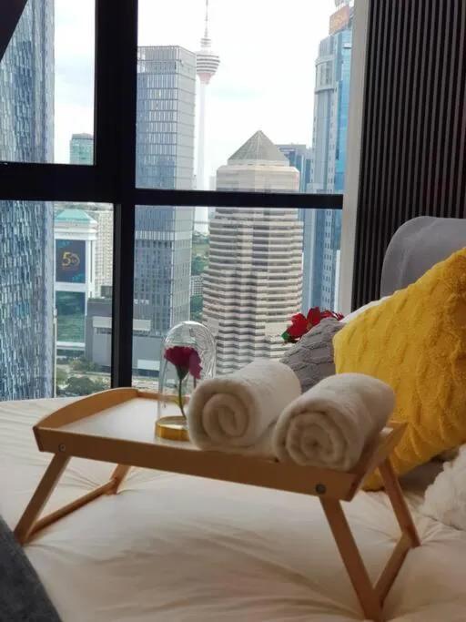 Klcc Suites at Twin Tower