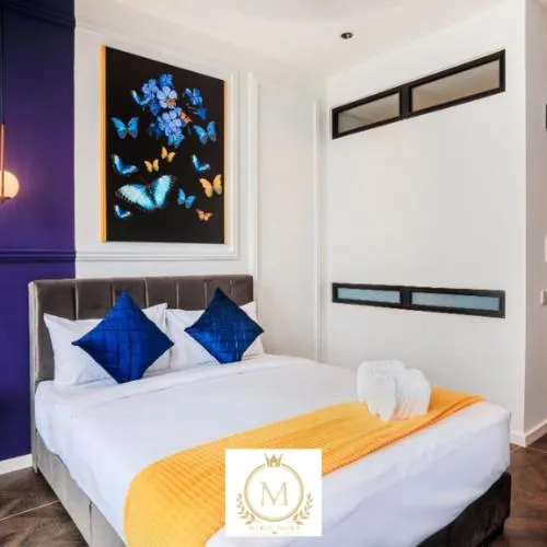 Klcc Suites at Twin Tower