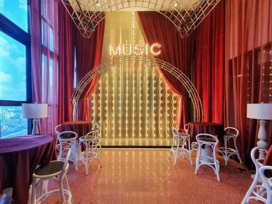 Klcc Suites at Twin Tower