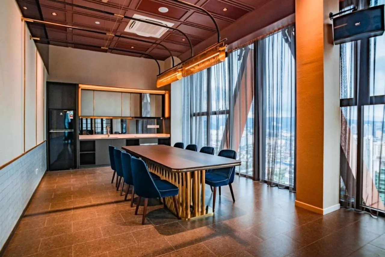 Klcc Suites at Twin Tower
