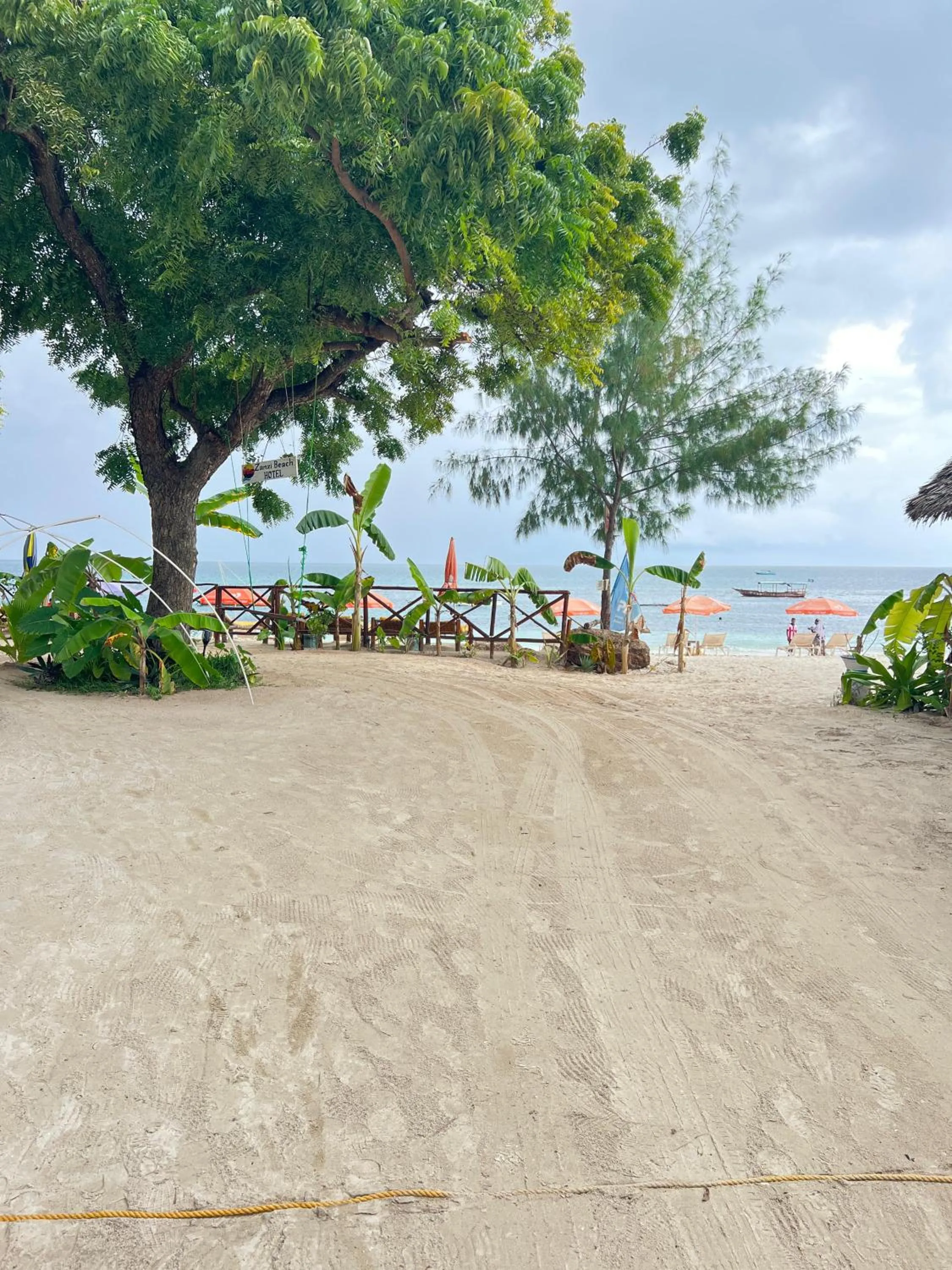 Day in Zanzi beach hotel