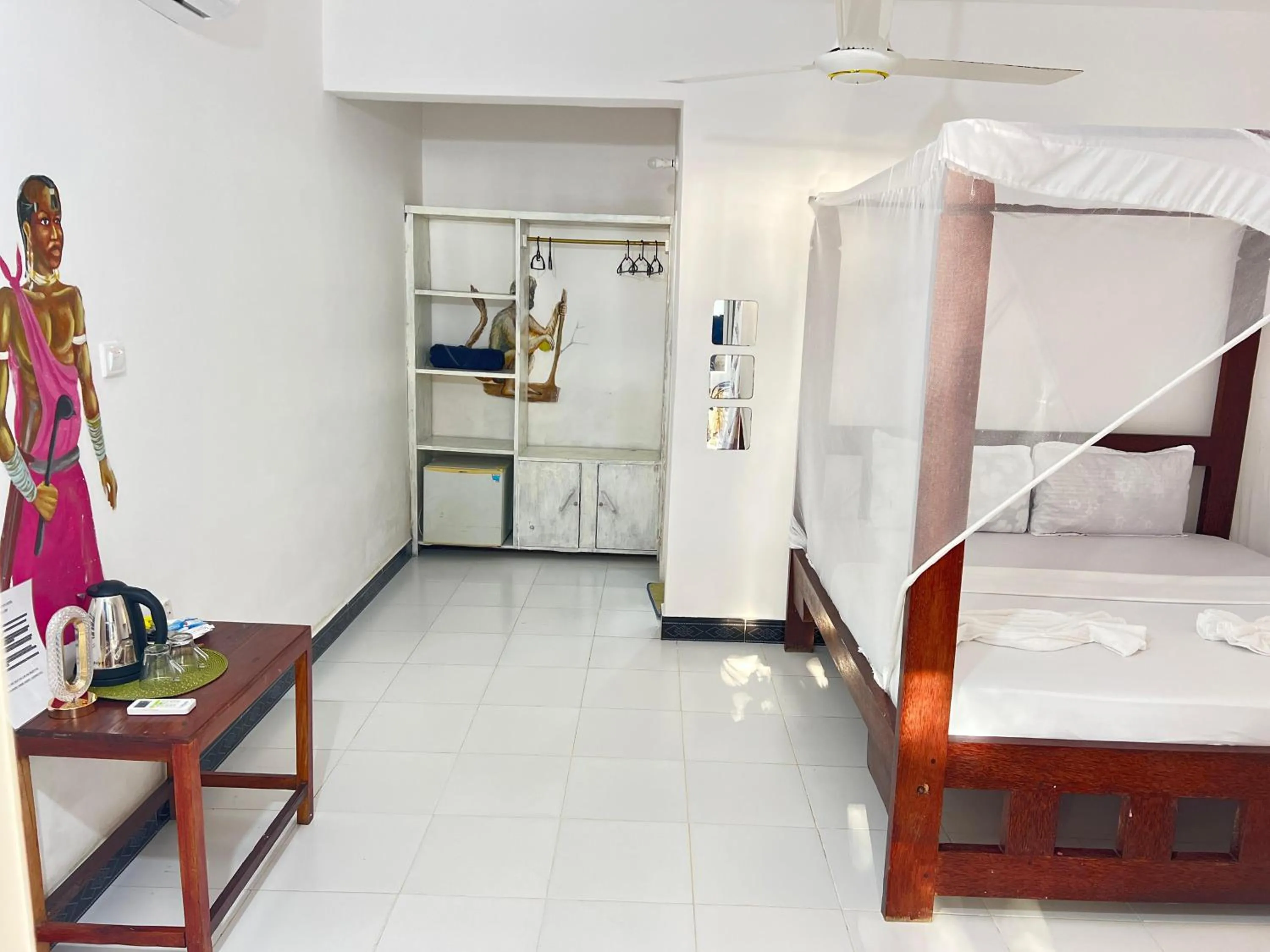 Photo of the whole room, Bed in Zanzi beach hotel