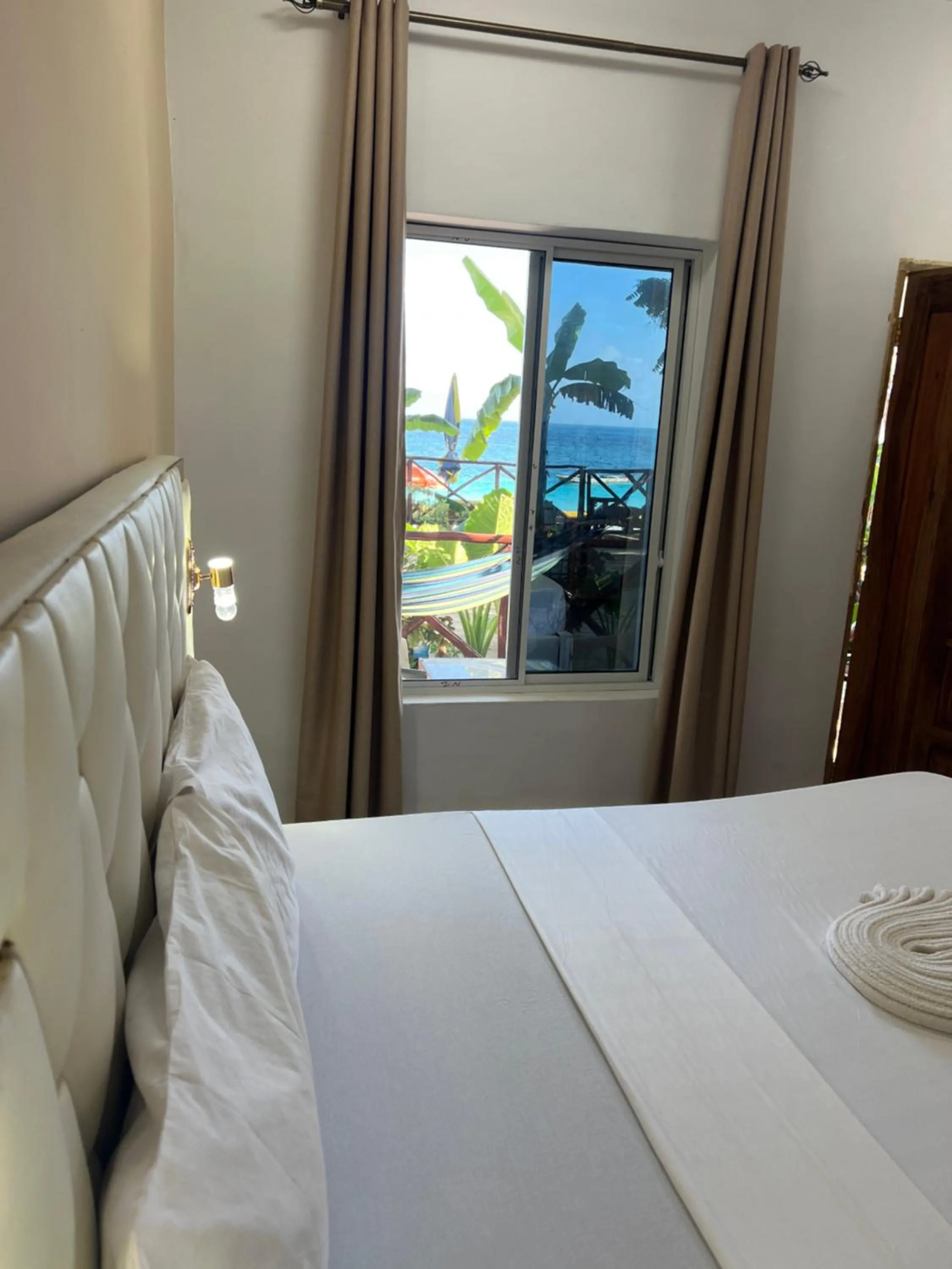 Bed in Zanzi beach hotel